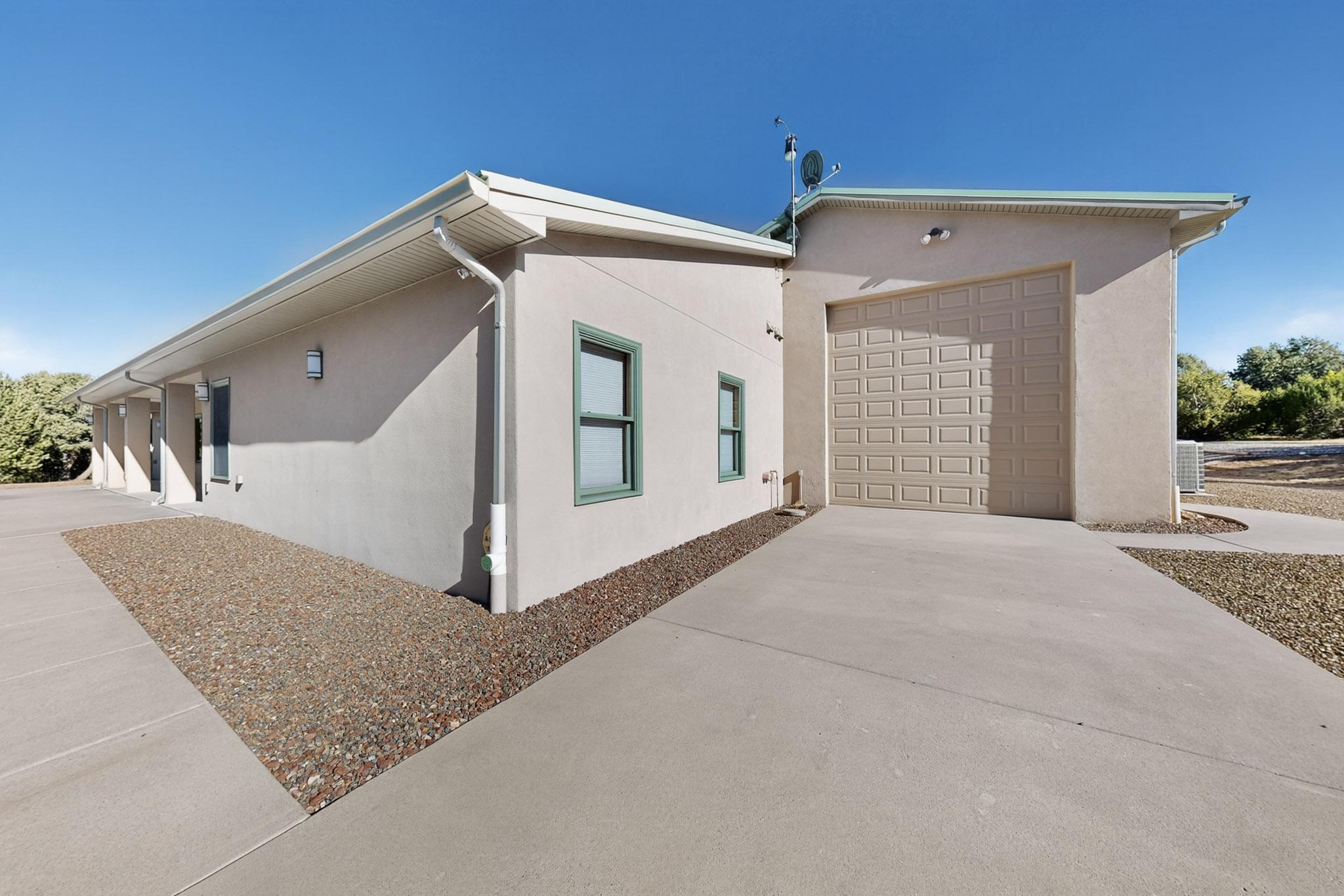 33 Western Trail Drive