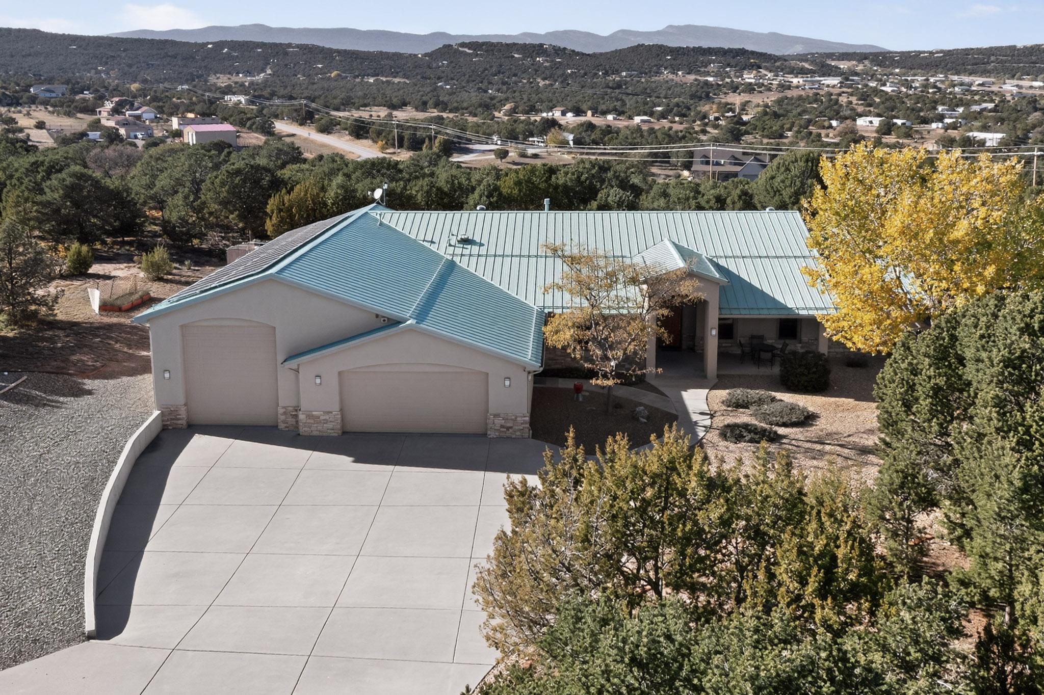 33 Western Trail Drive