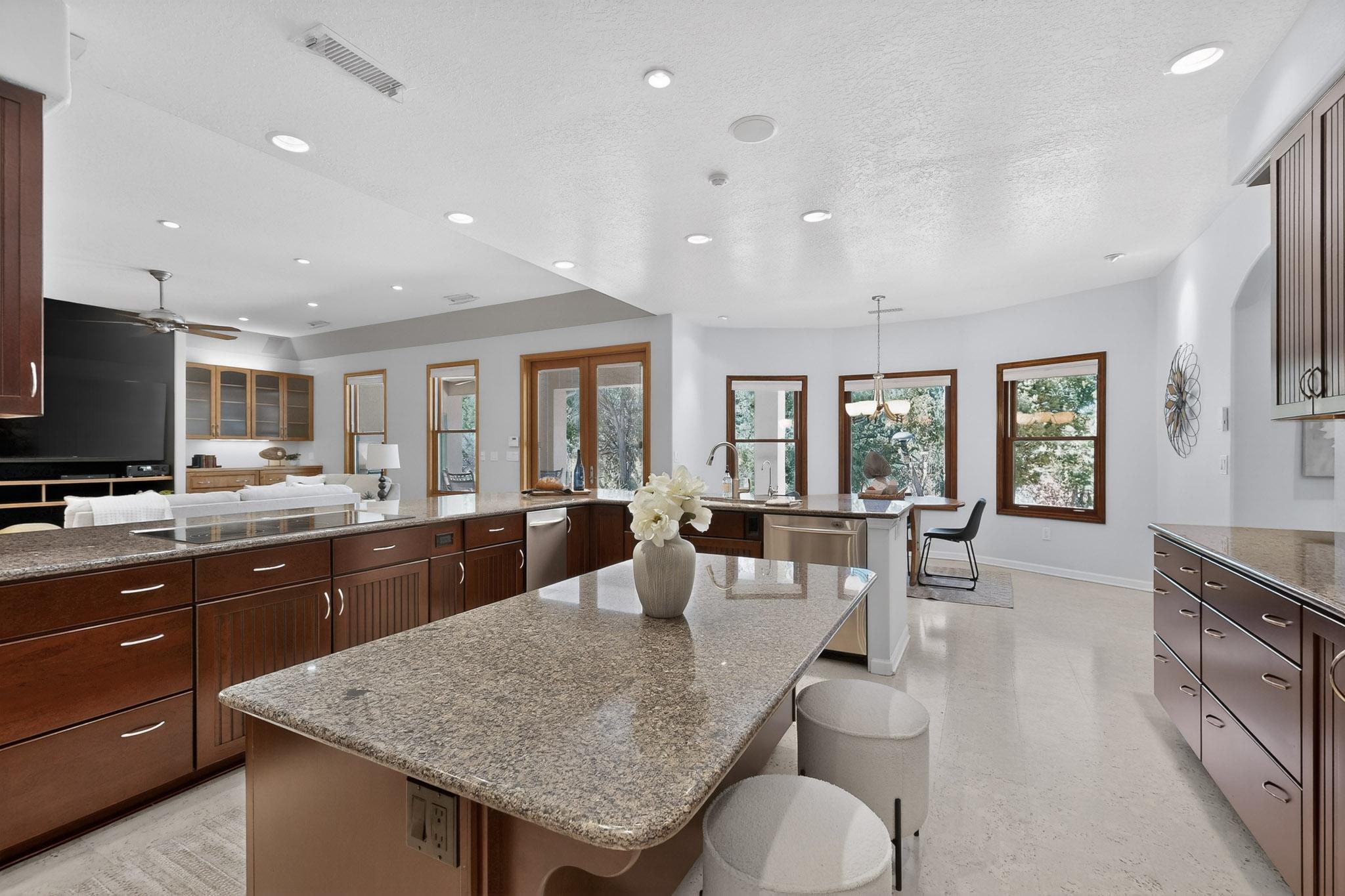 33 Western Trail Drive