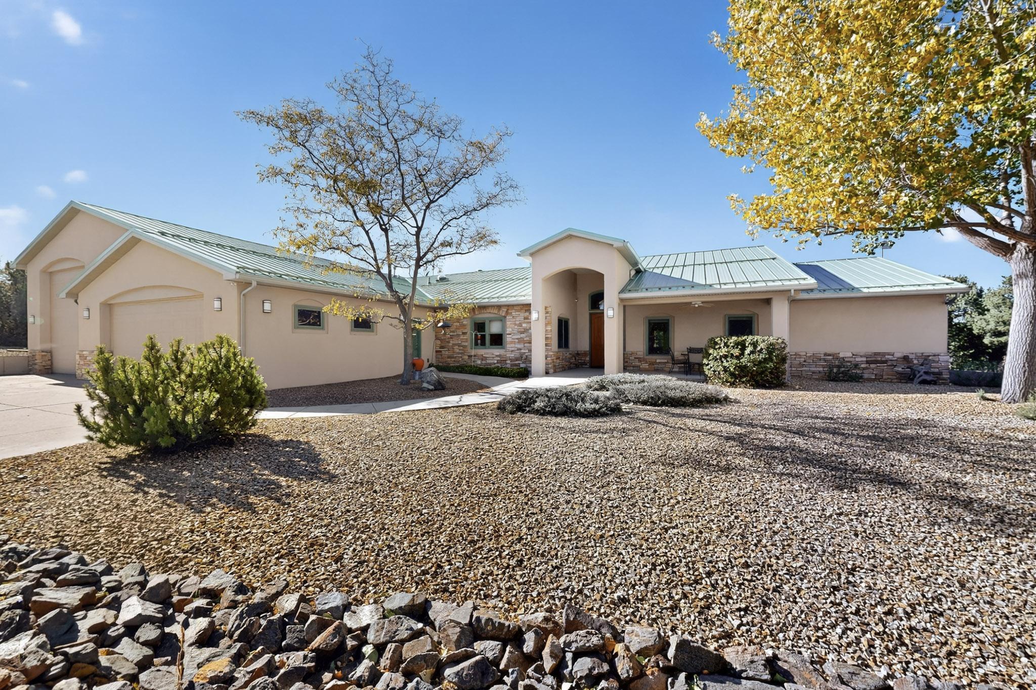 33 Western Trail Drive