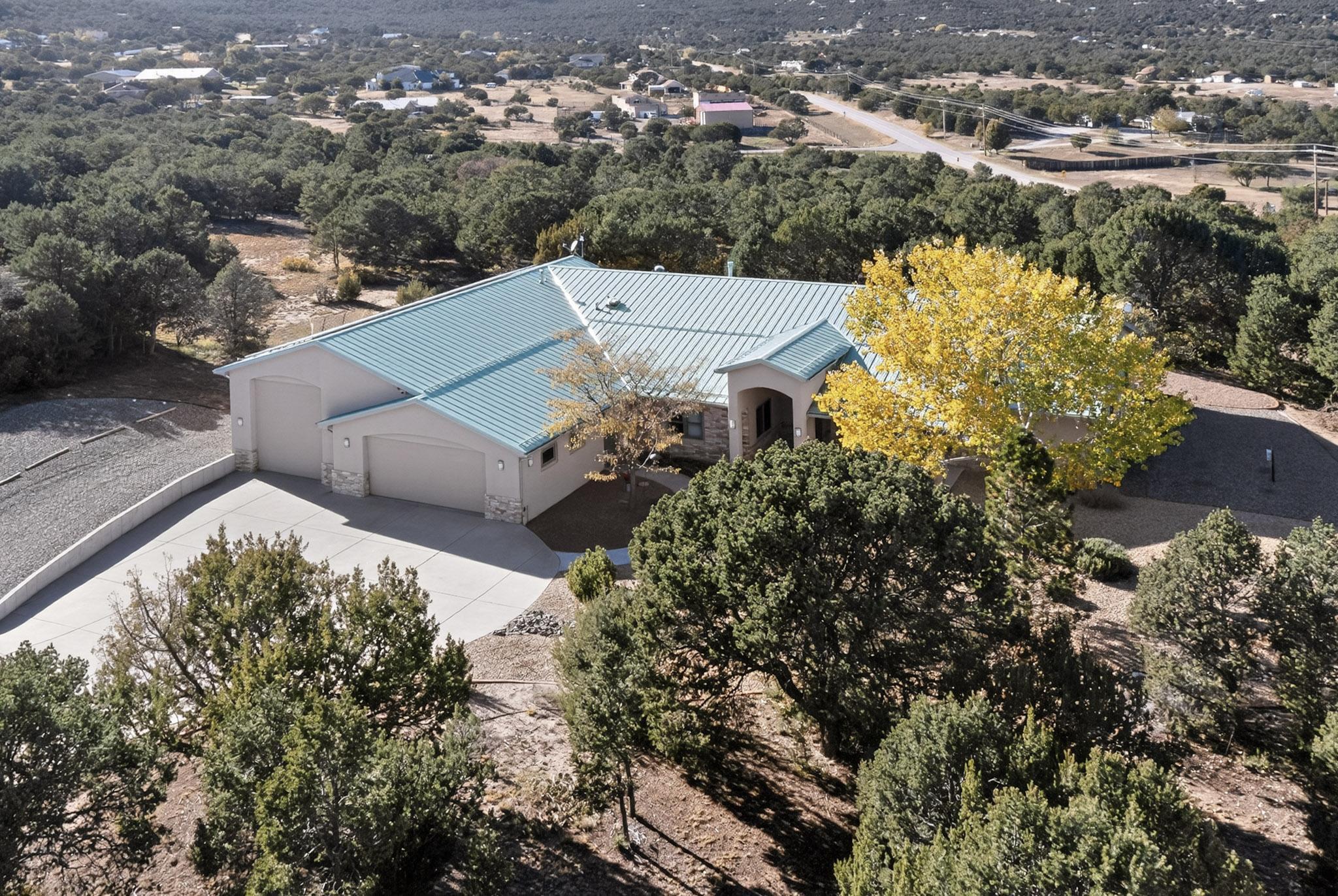 33 Western Trail Drive