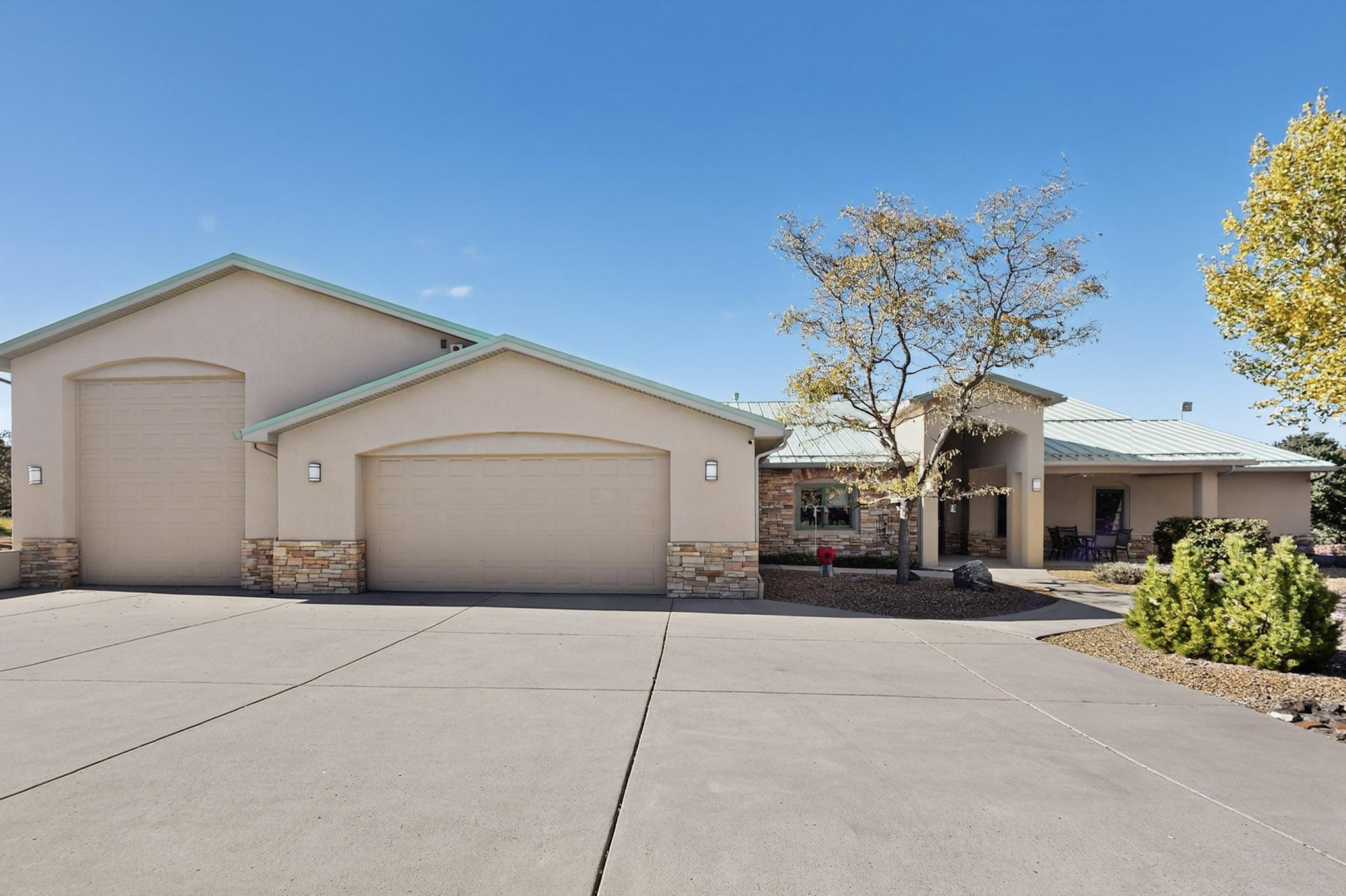 33 Western Trail Drive