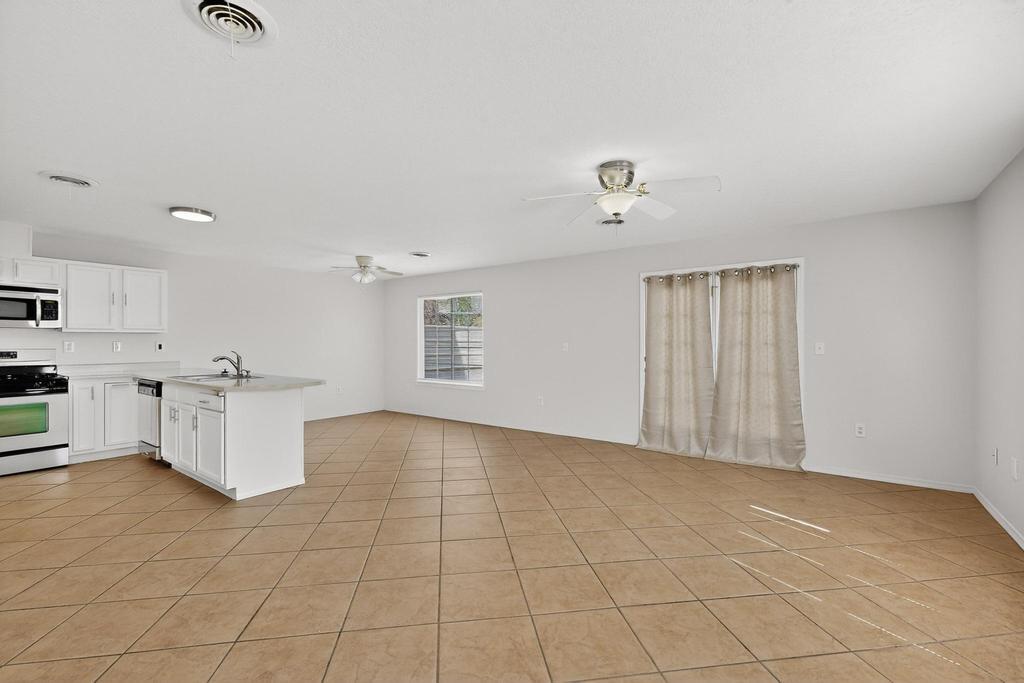 1519 Larkin Lane SW