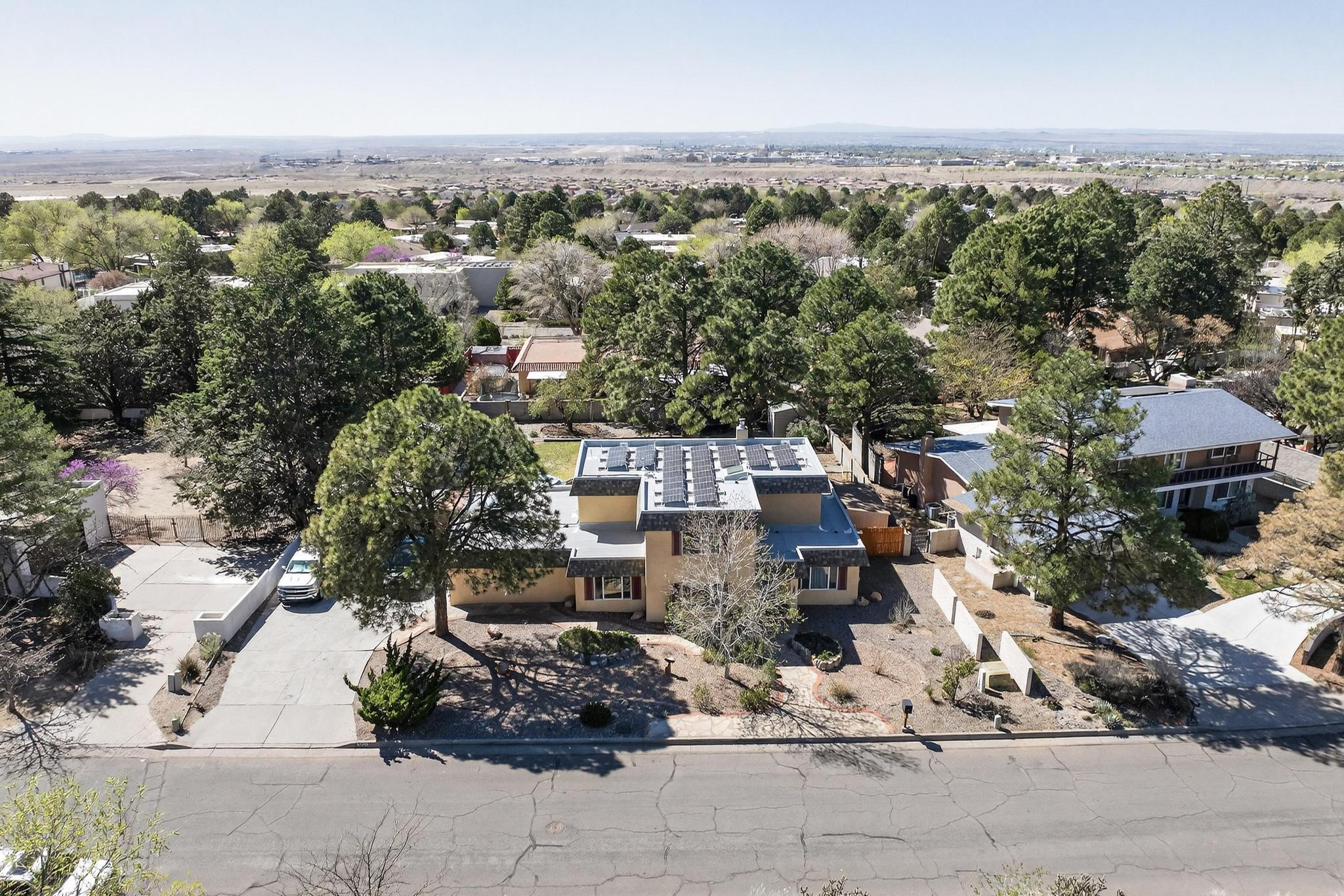 1062 Matador Drive SE