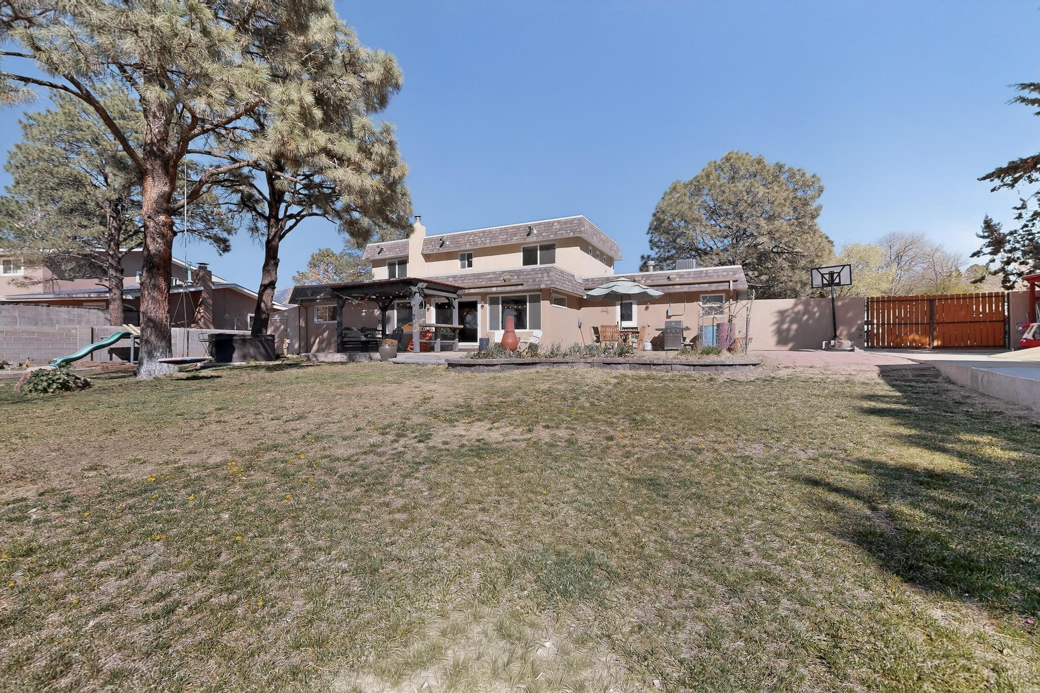 1062 Matador Drive SE