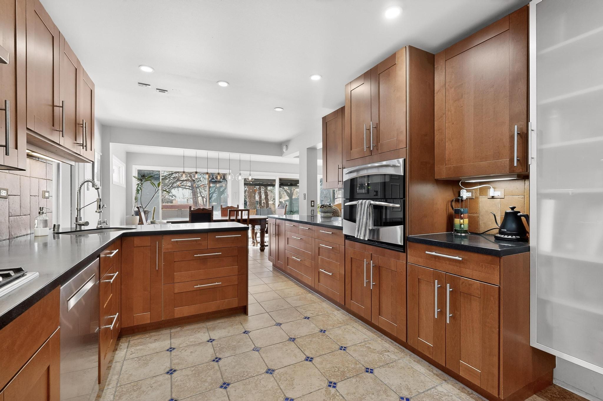 1062 Matador Drive SE