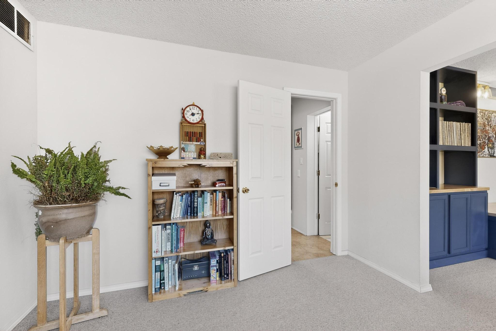 1062 Matador Drive SE