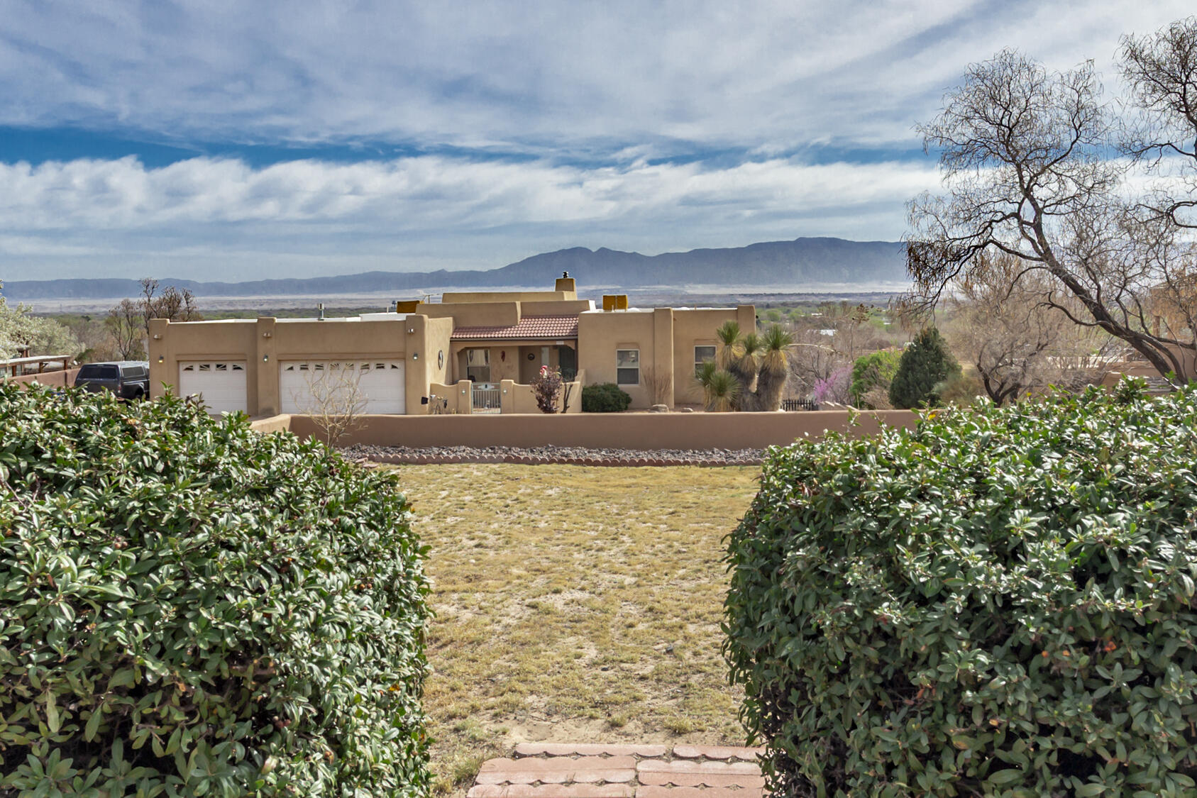 1110 Valley View Drive SW