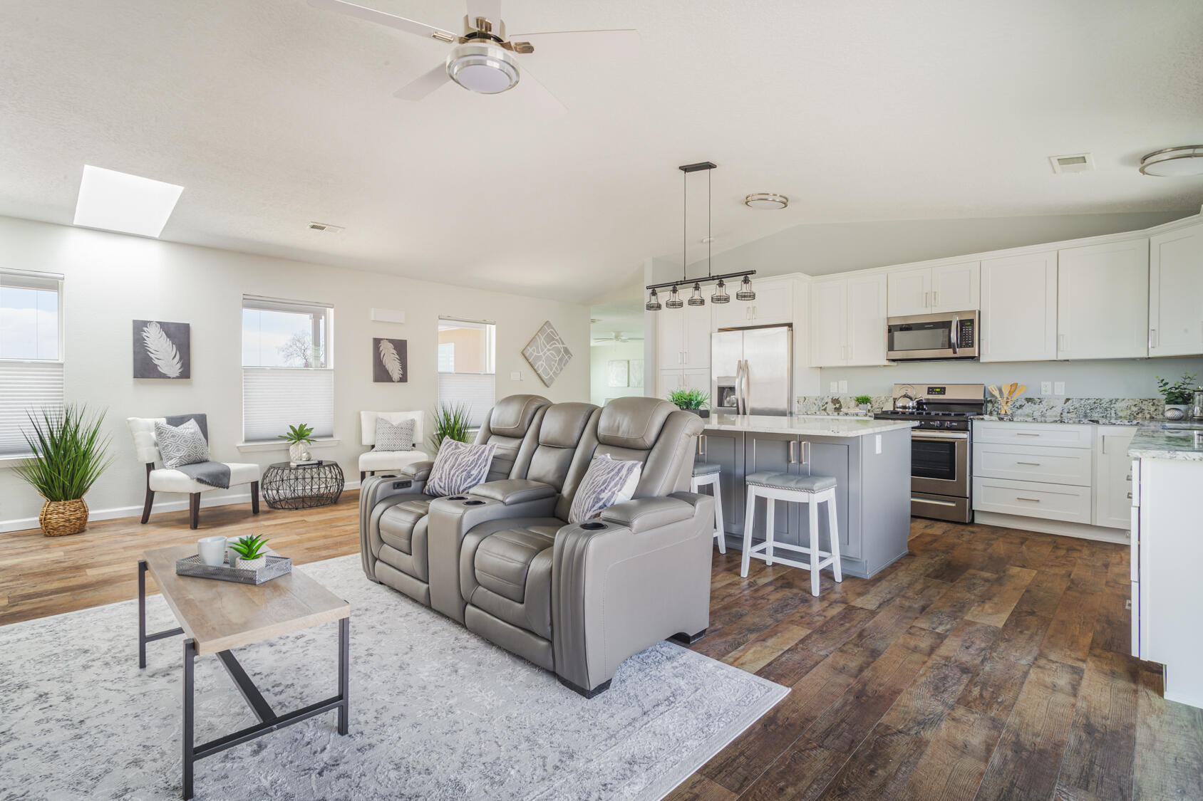 1110 Valley View Drive SW