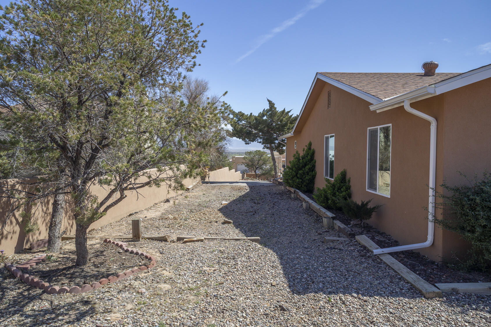 1110 Valley View Drive SW