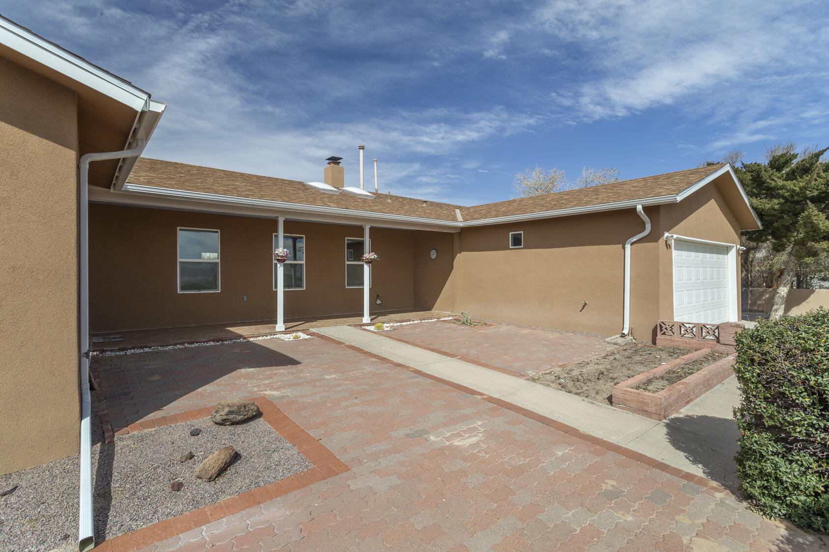 1110 Valley View Drive SW