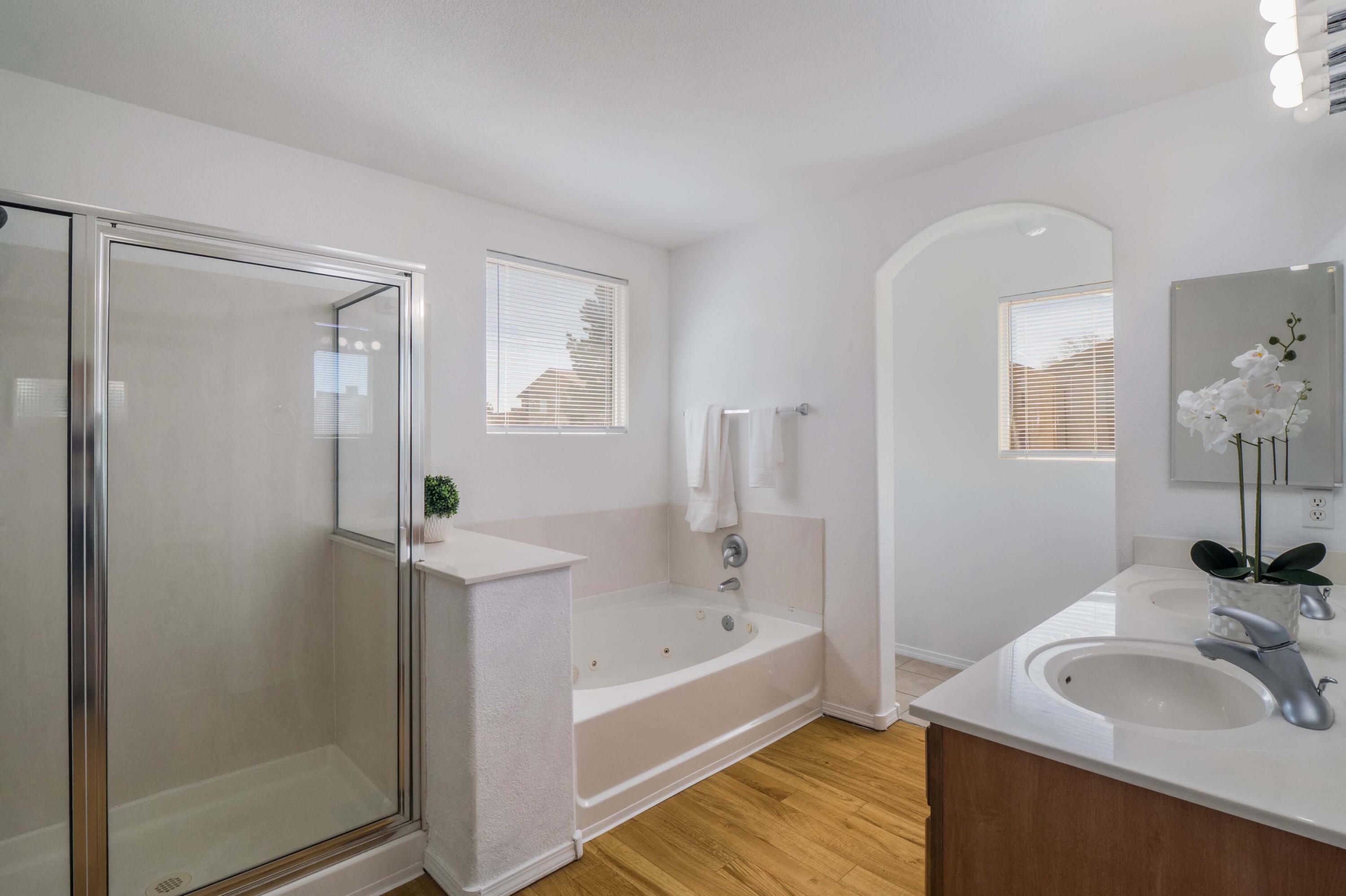 7856 Chaco Mesa Loop NW