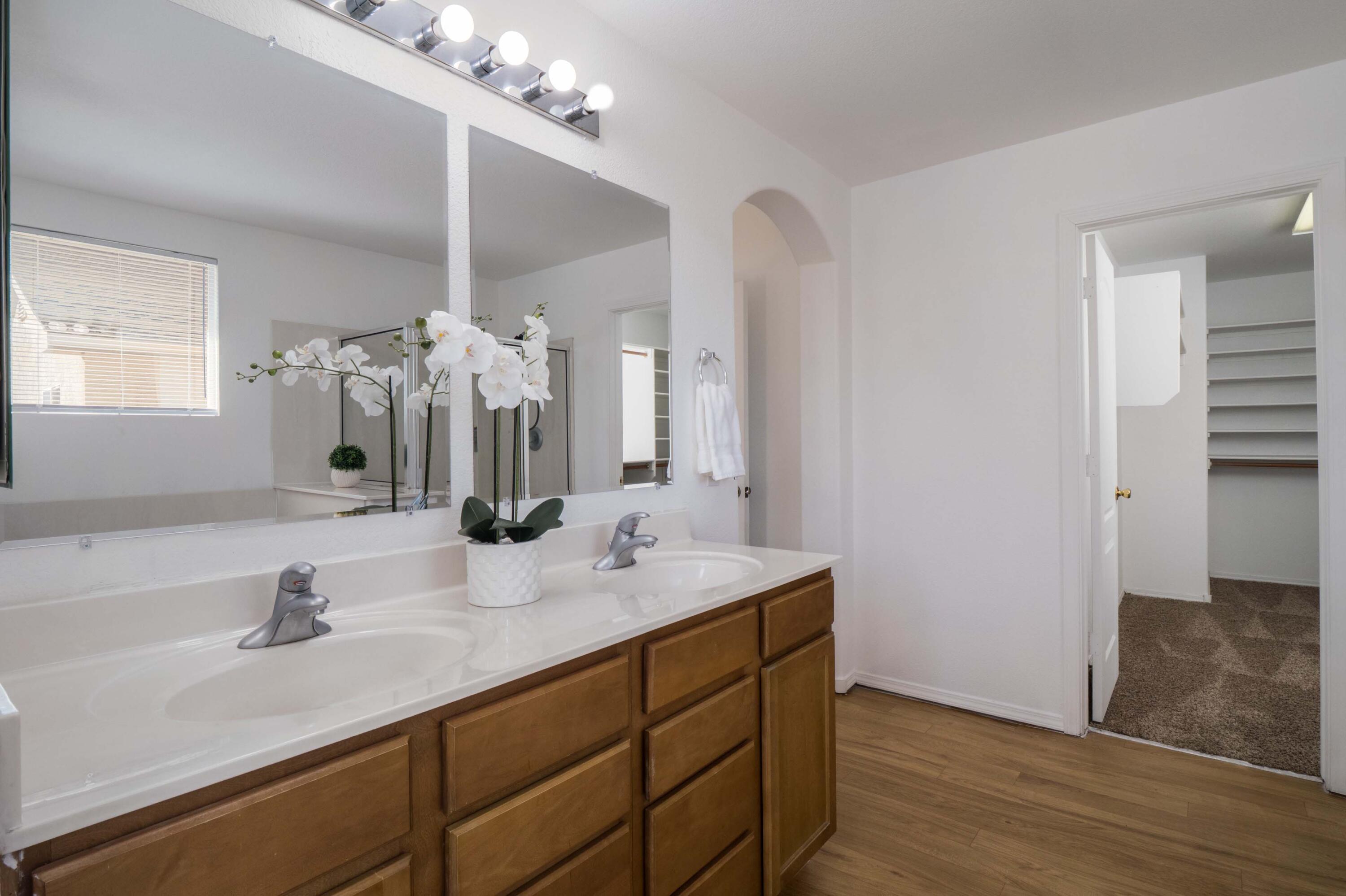 7856 Chaco Mesa Loop NW