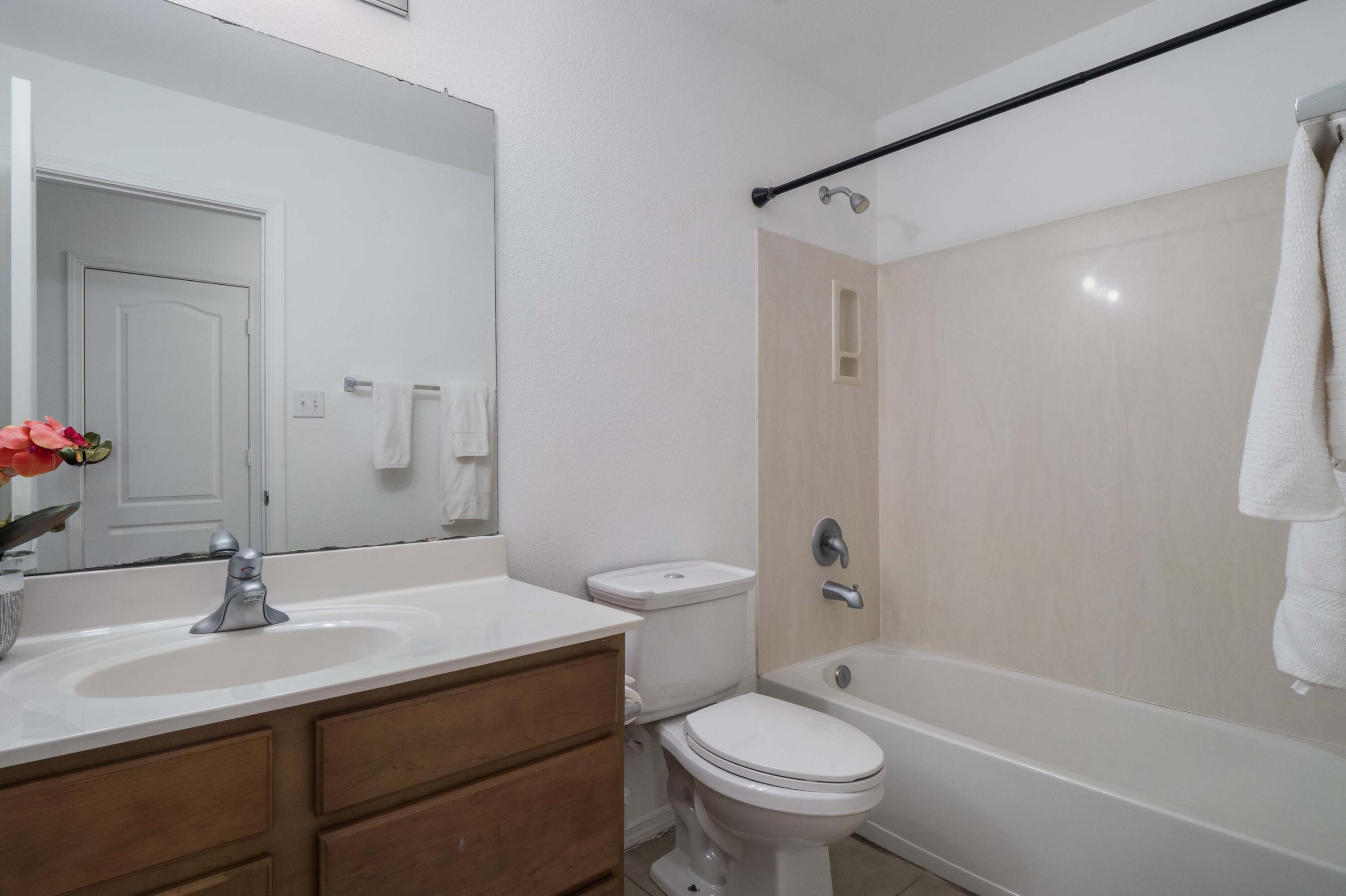 7856 Chaco Mesa Loop NW