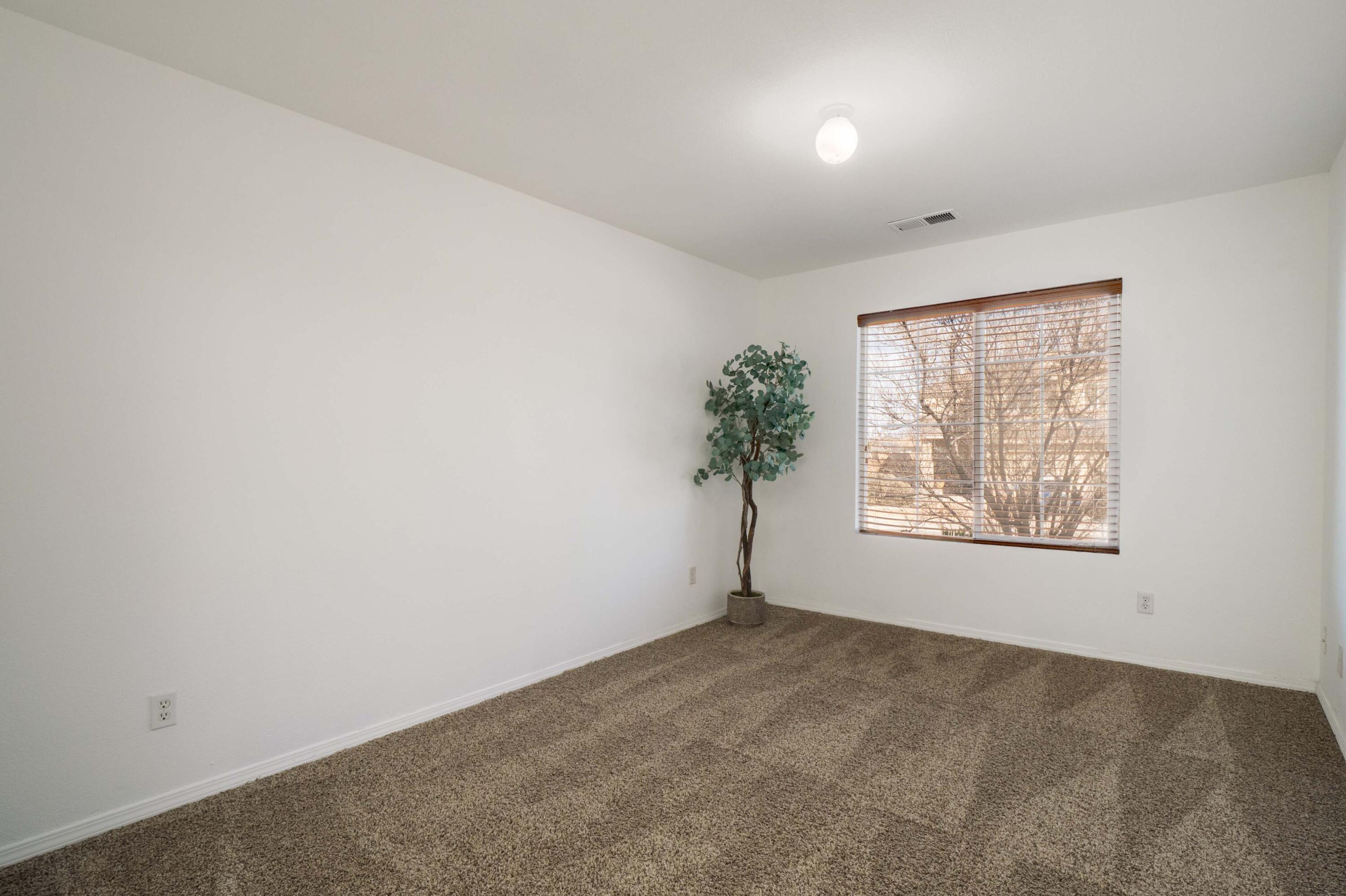 7856 Chaco Mesa Loop NW