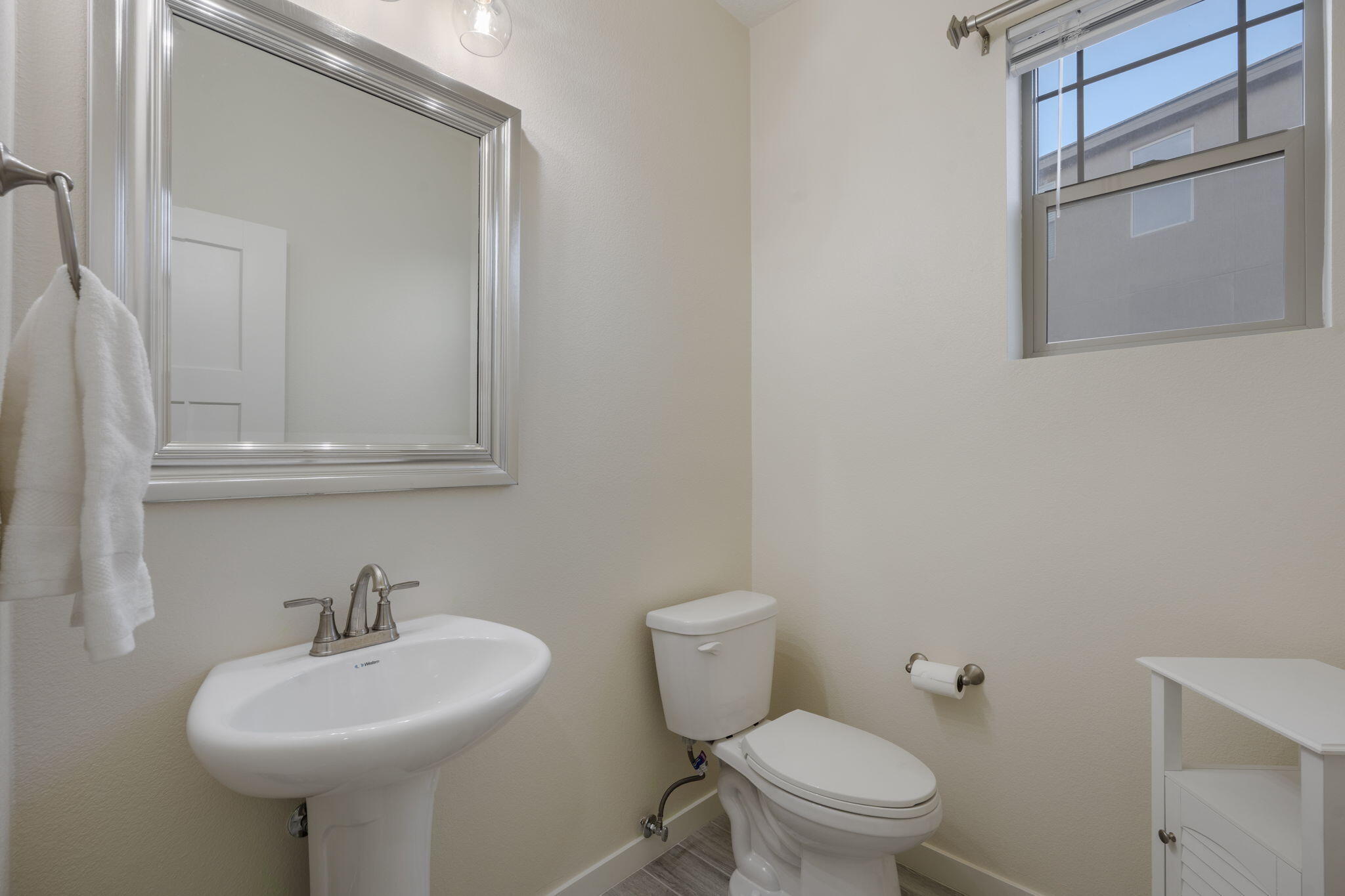 2653 Camino Plata Loop NE