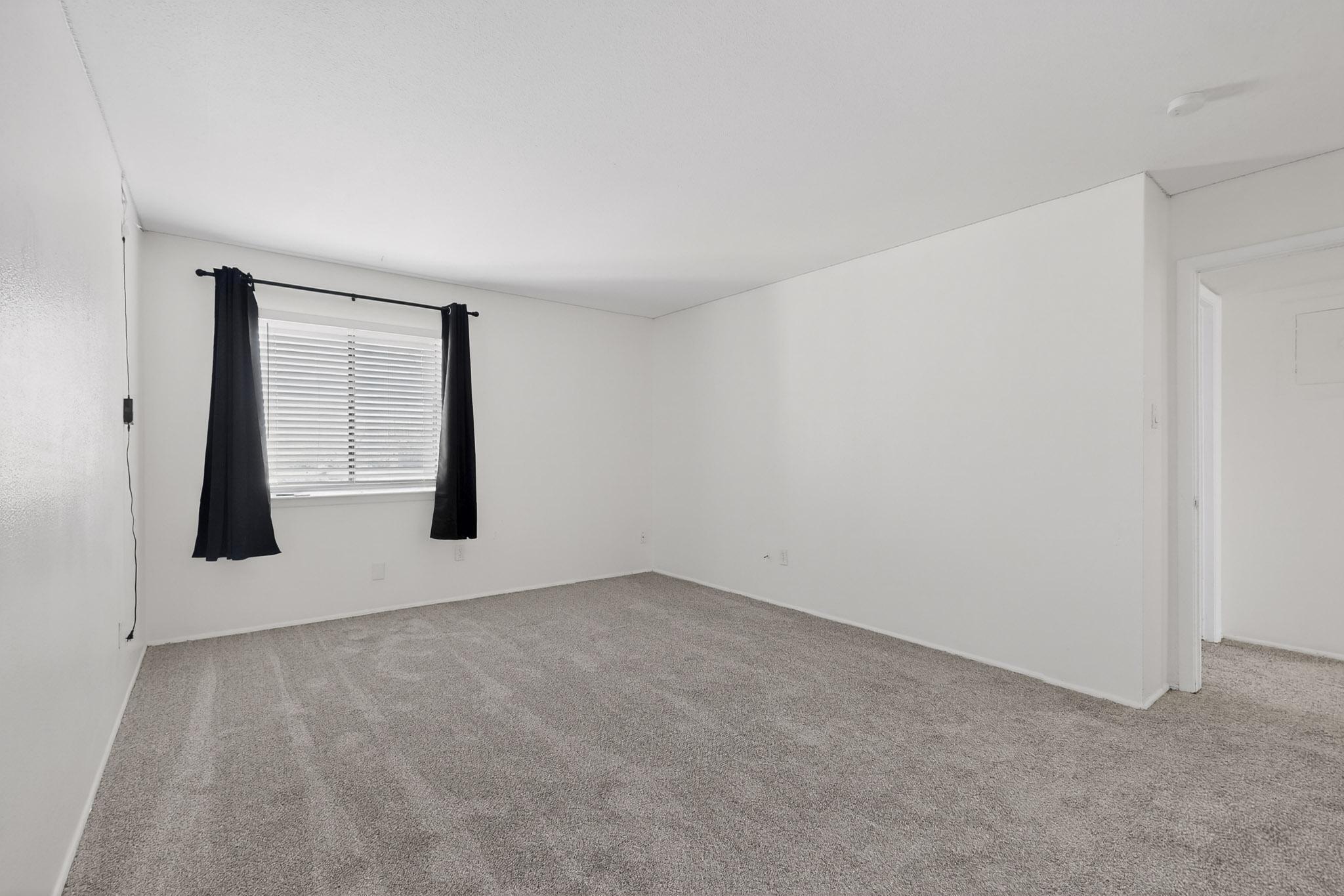 911 Country Club Drive SE APT F