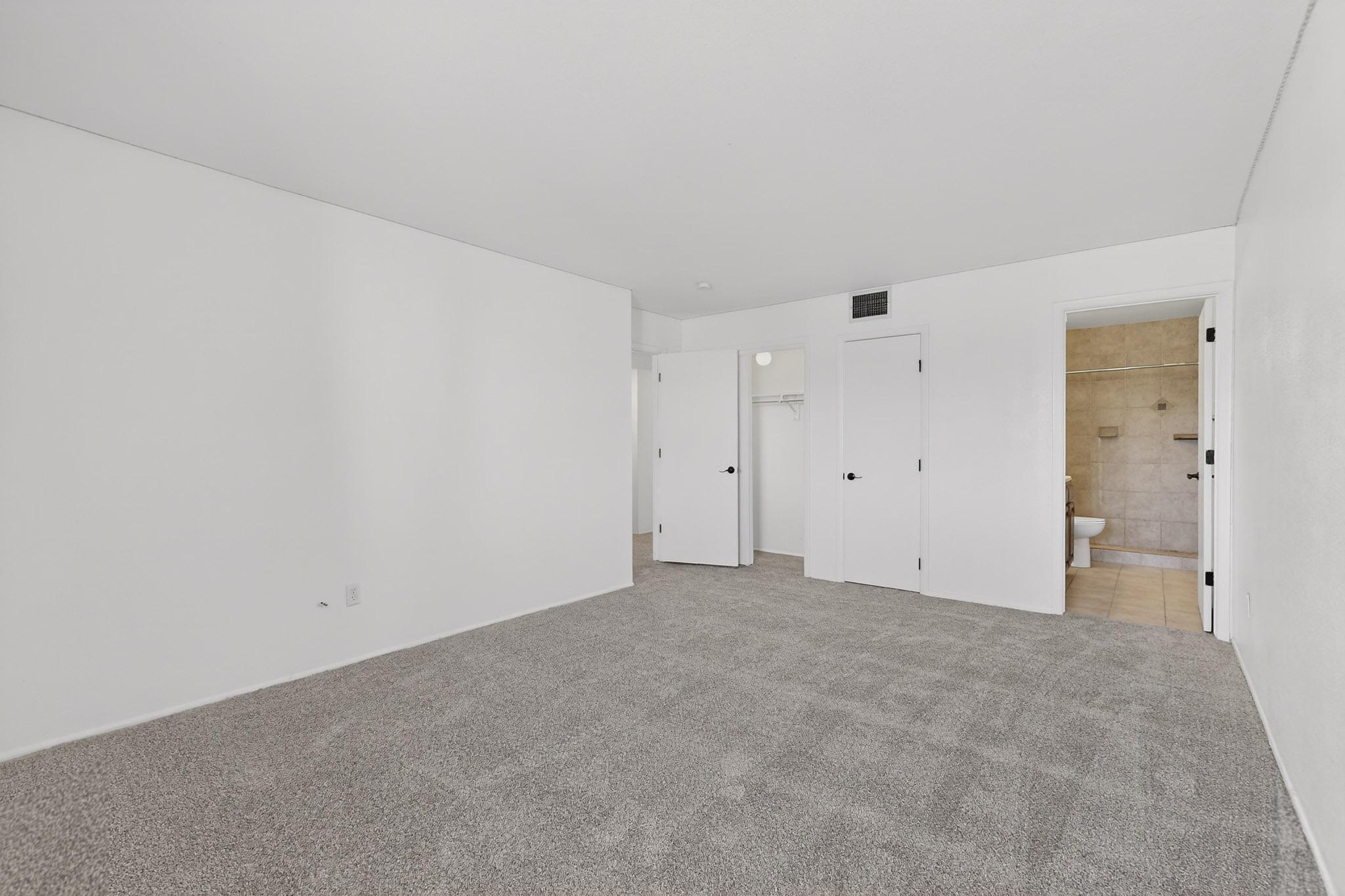 911 Country Club Drive SE APT F