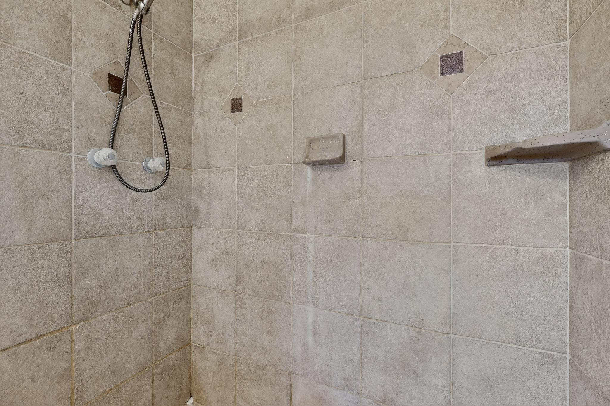 911 Country Club Drive SE APT F