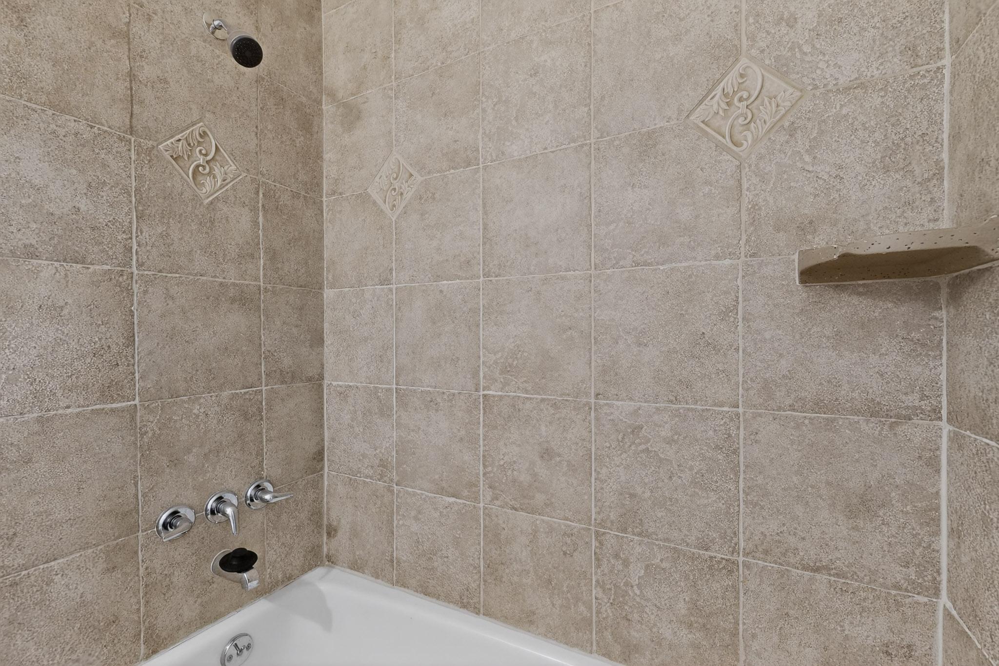 911 Country Club Drive SE APT F