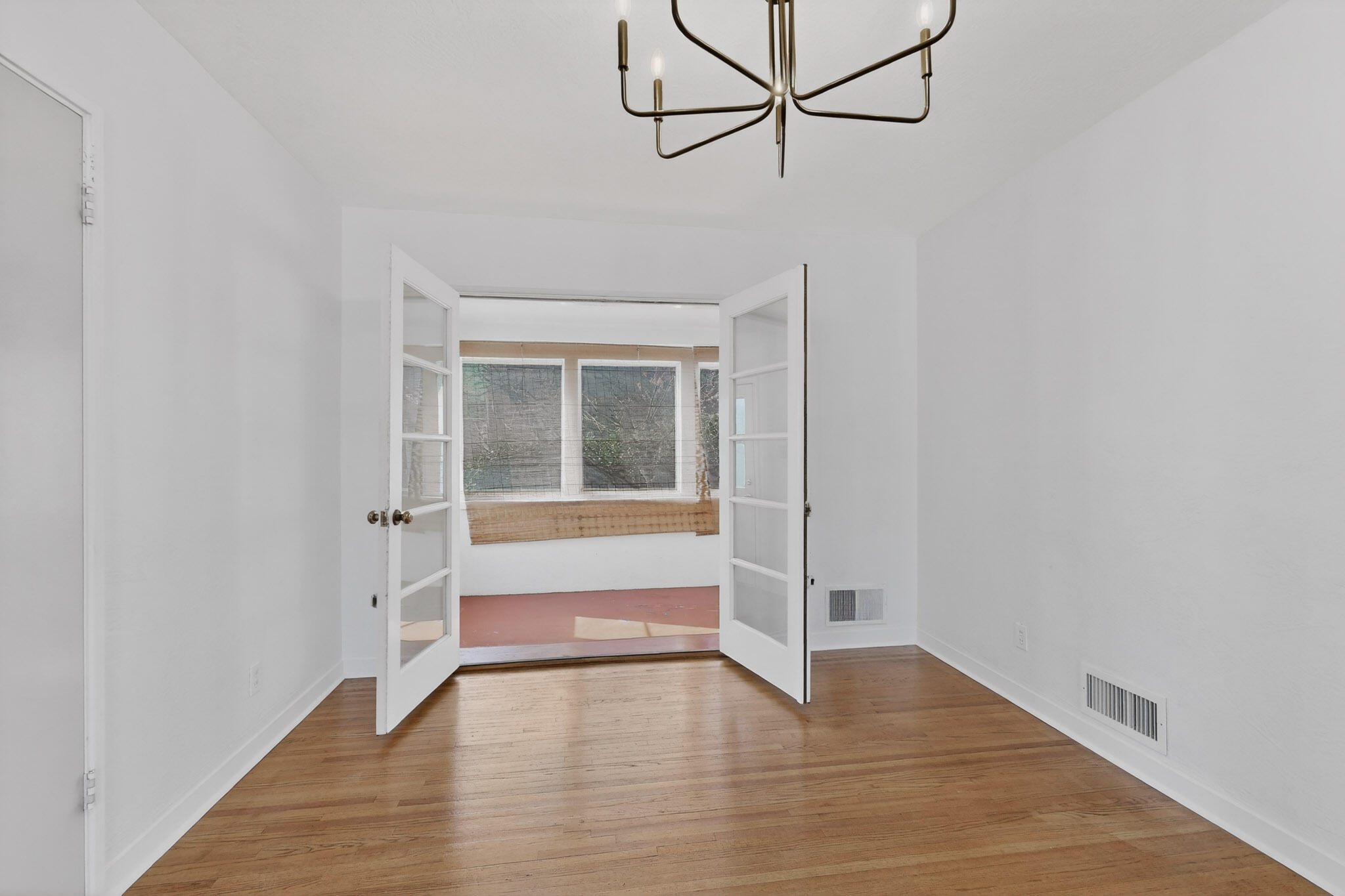 4802 Constitution Avenue NE