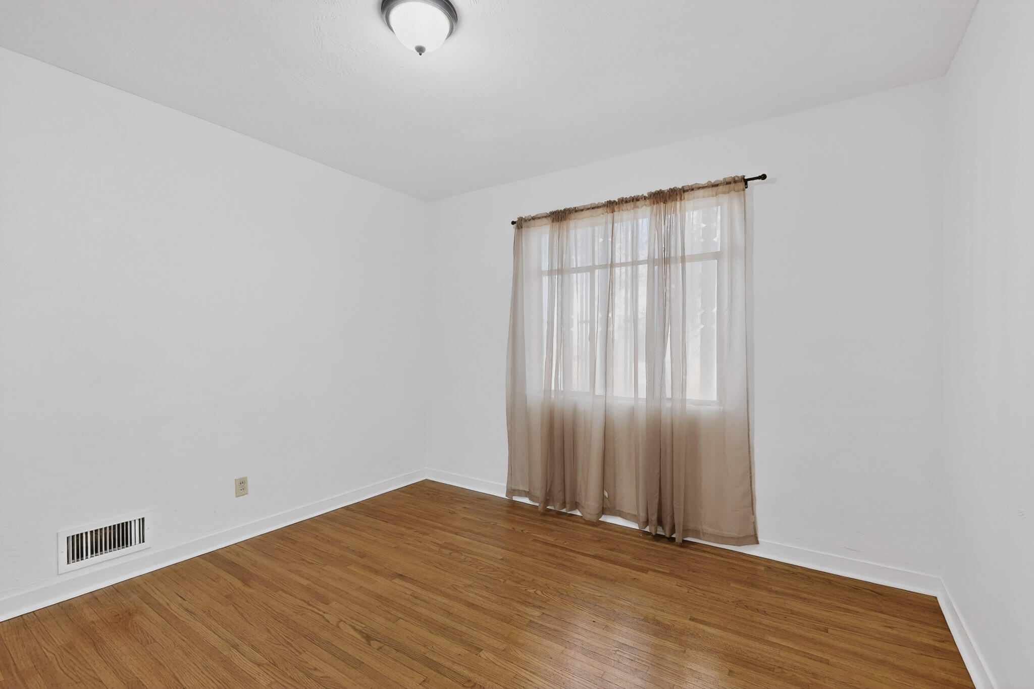 4802 Constitution Avenue NE