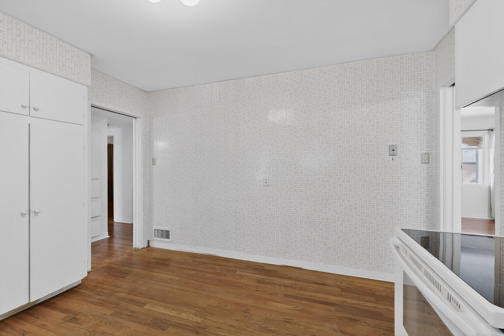 4802 Constitution Avenue NE