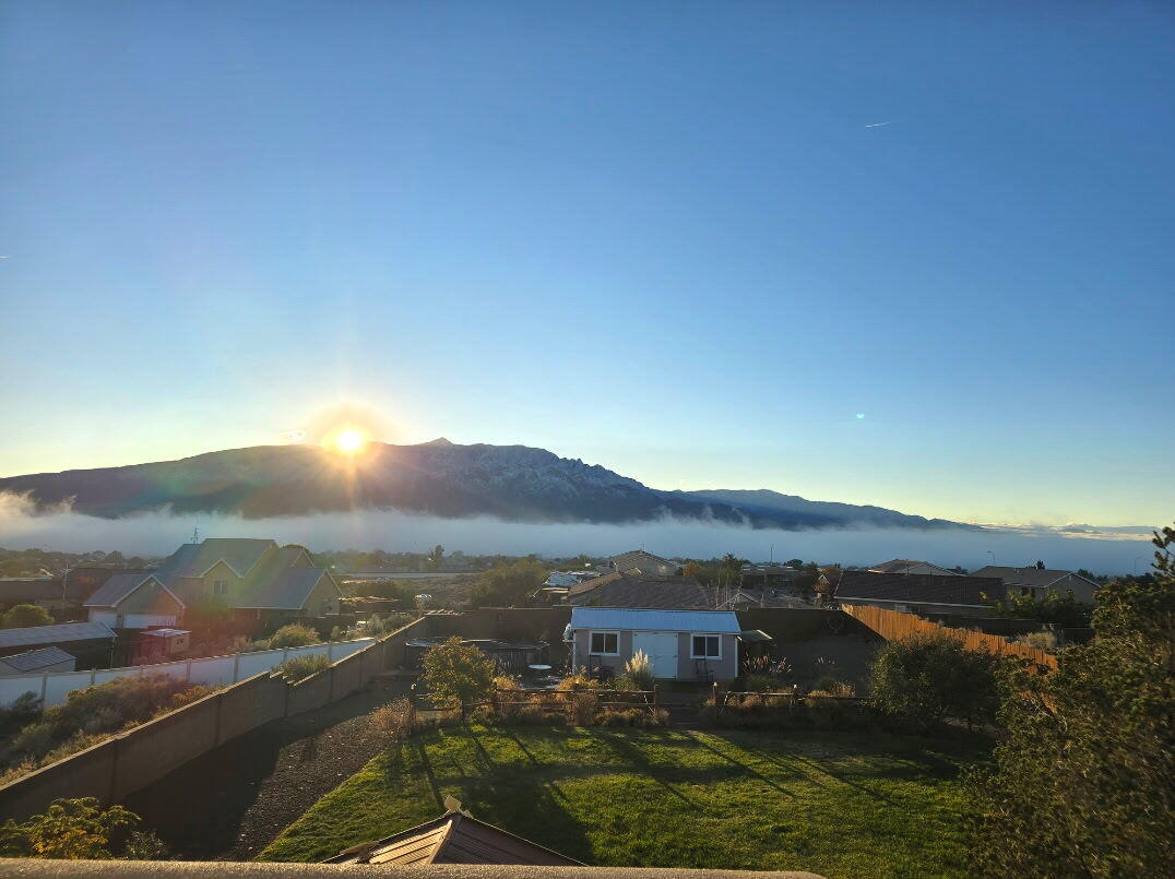 2516 Nogales Road NE