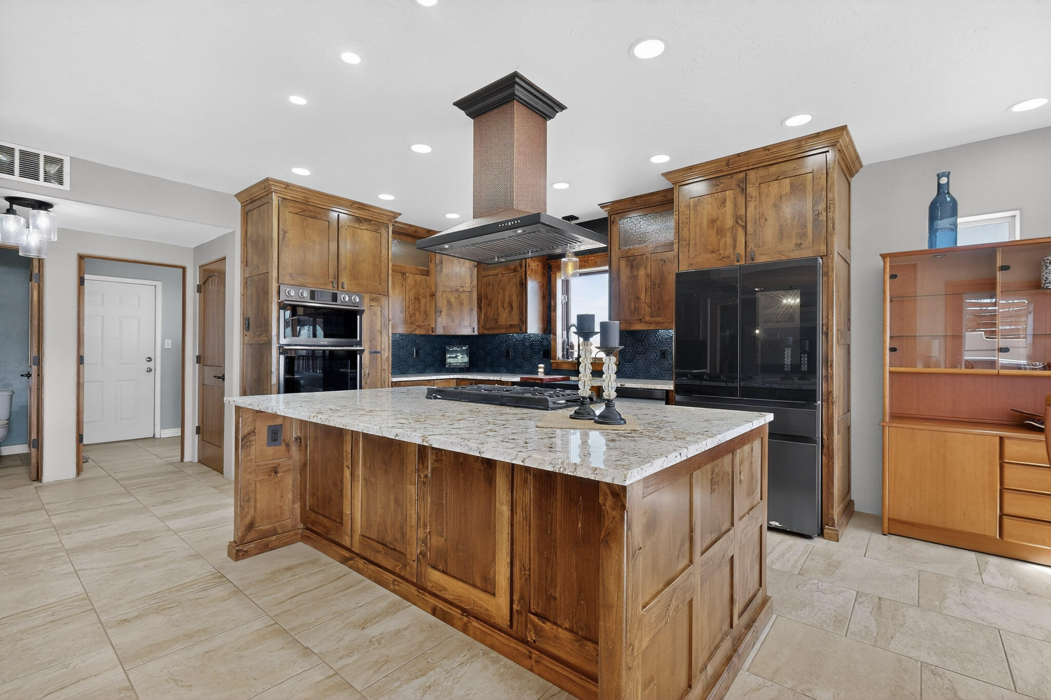 2516 Nogales Road NE