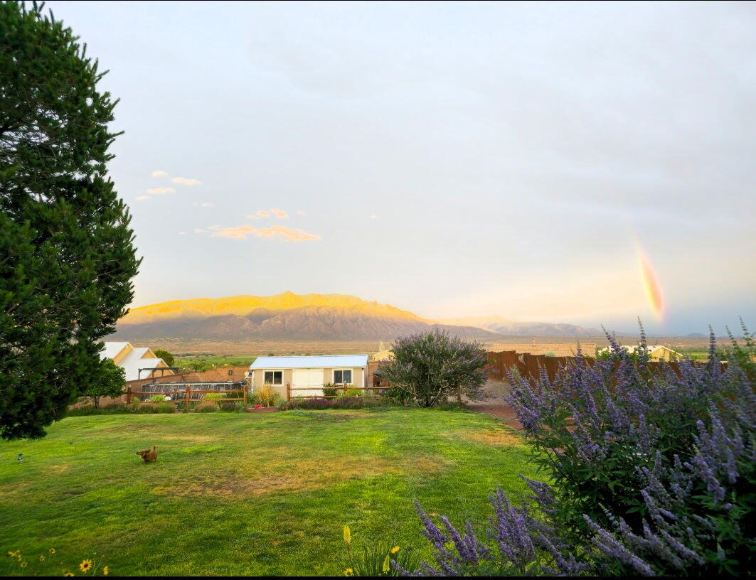 2516 Nogales Road NE