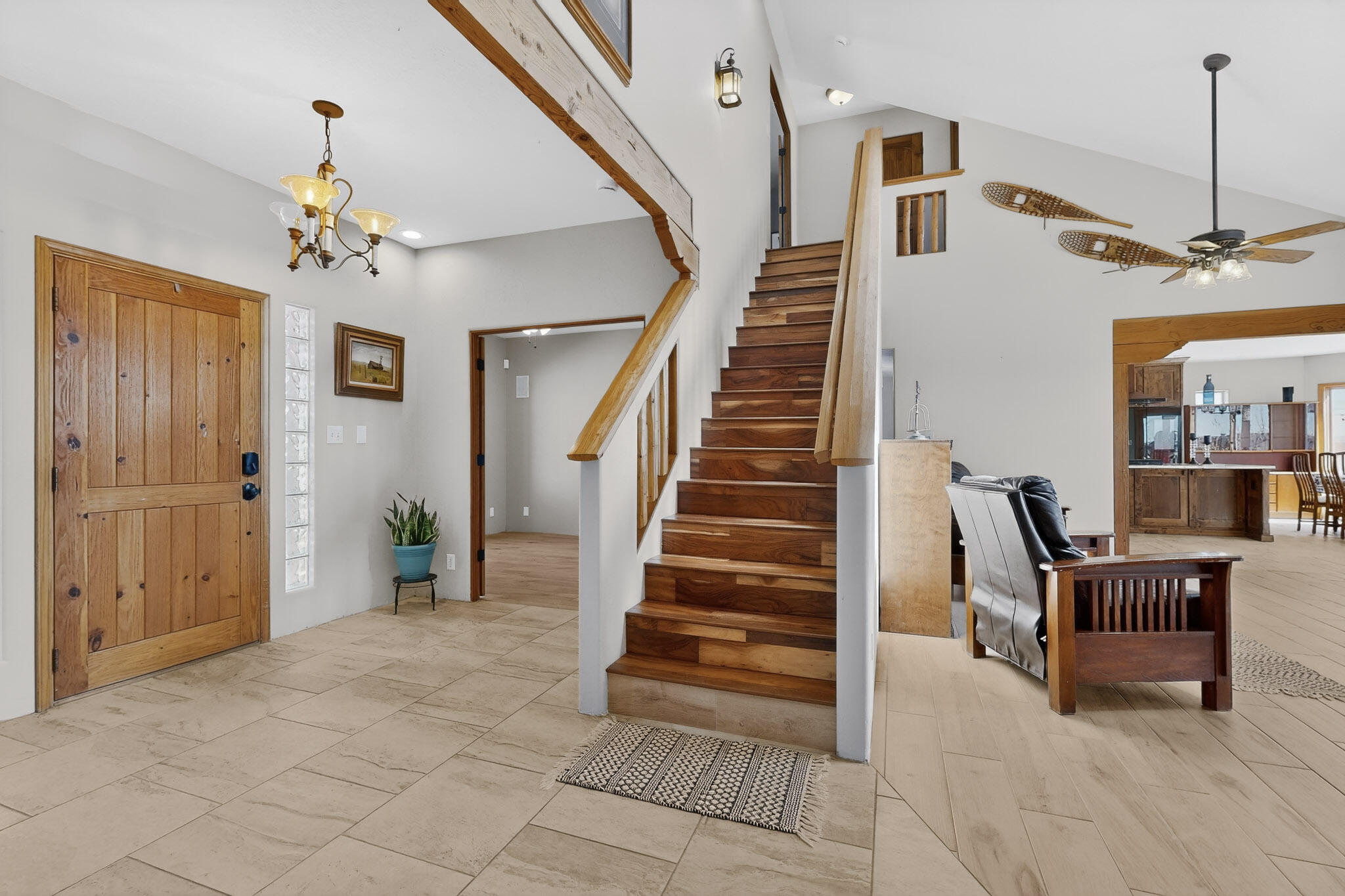 2516 Nogales Road NE