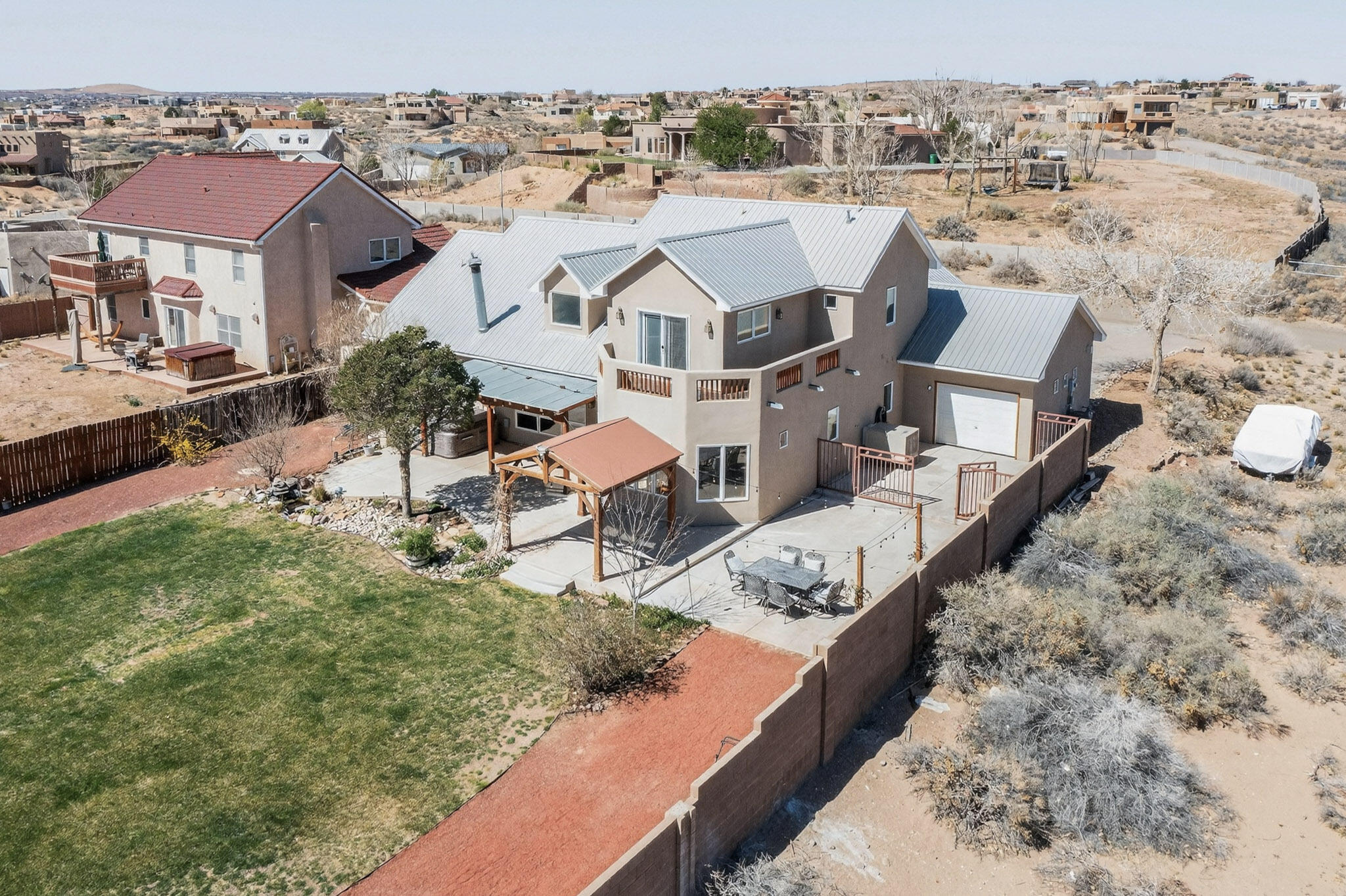 2516 Nogales Road NE