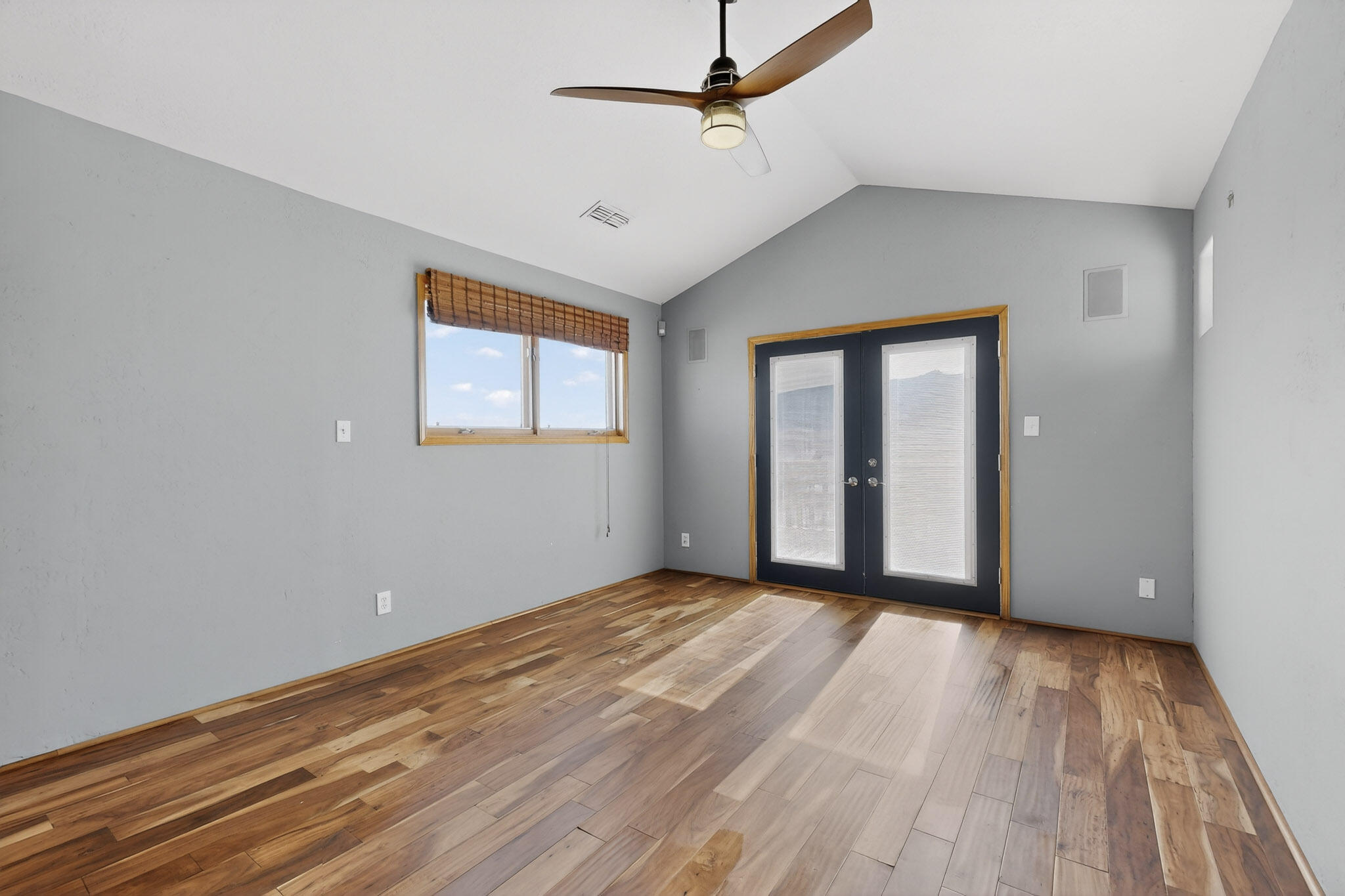 2516 Nogales Road NE