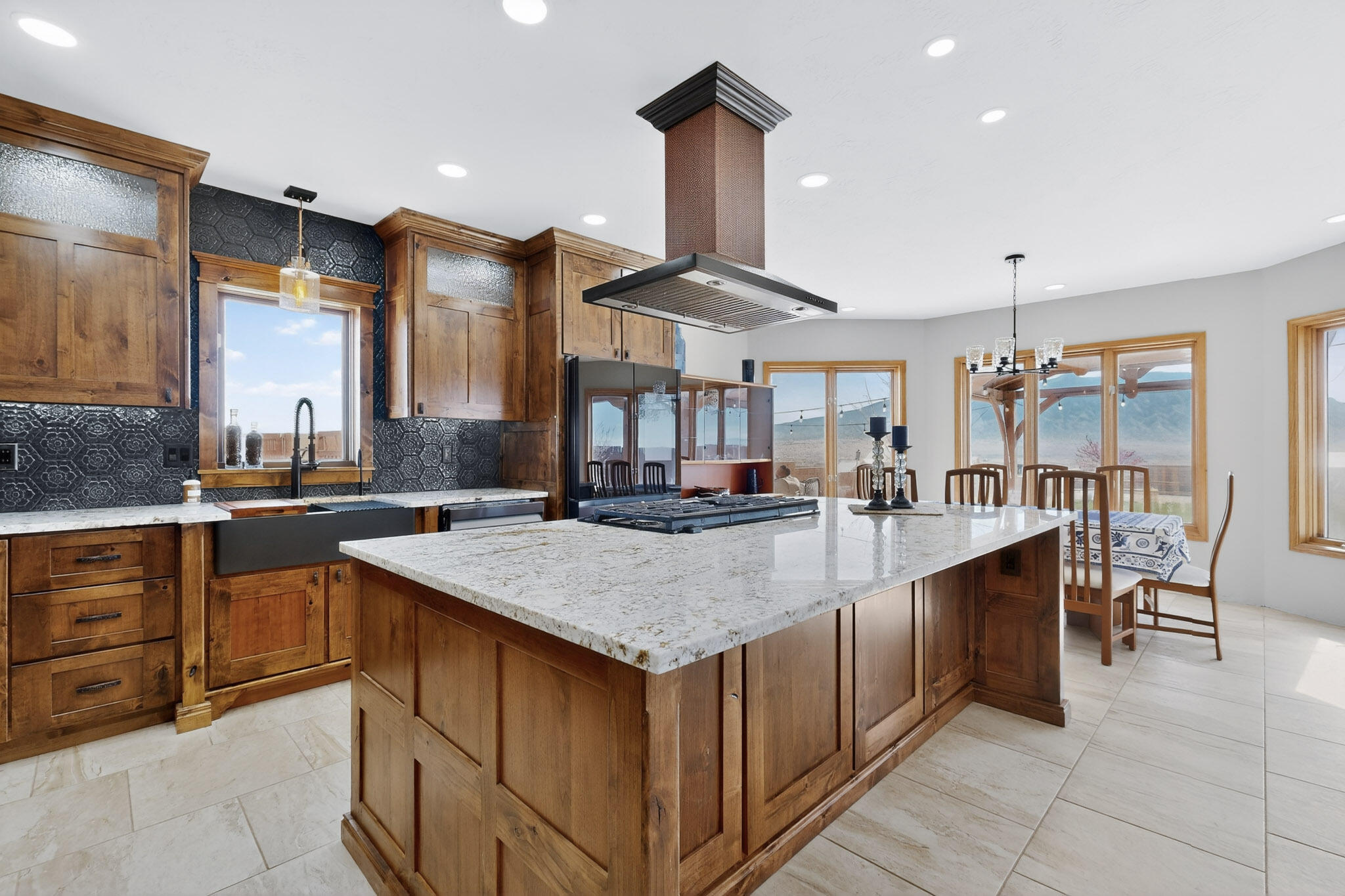 2516 Nogales Road NE