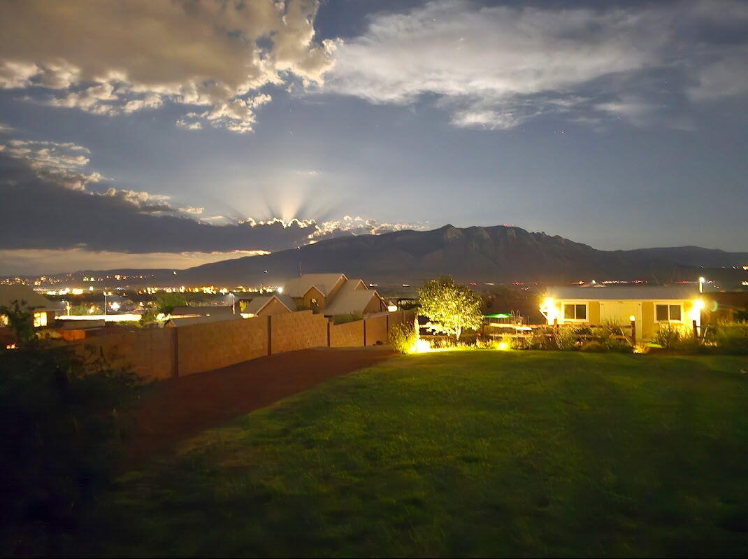 2516 Nogales Road NE