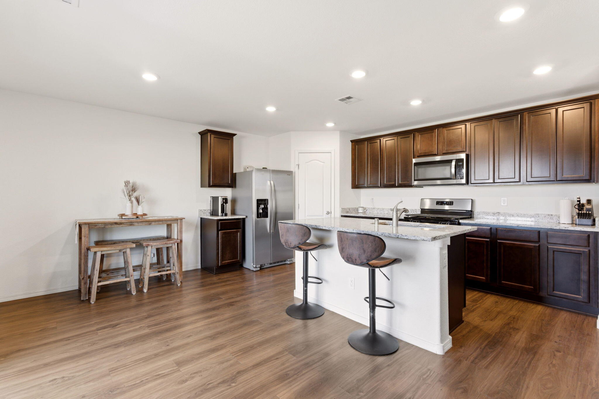 447 Chafey Drive SW