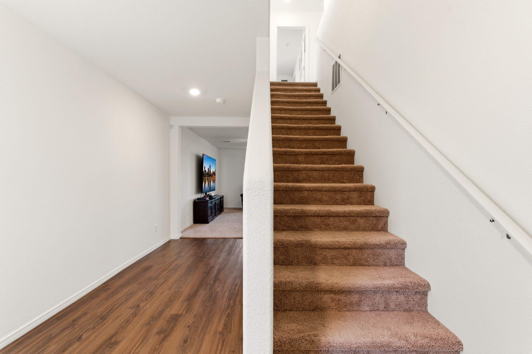 447 Chafey Drive SW