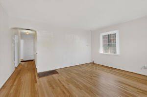 2615 McEarl Avenue SE