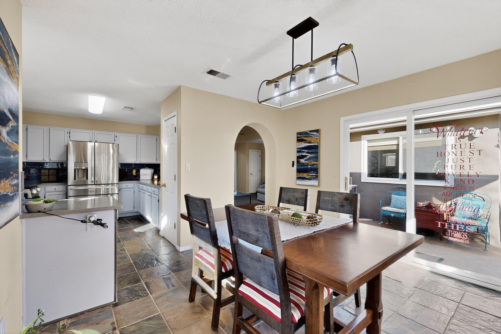 6604 Tierra Vista Avenue NW