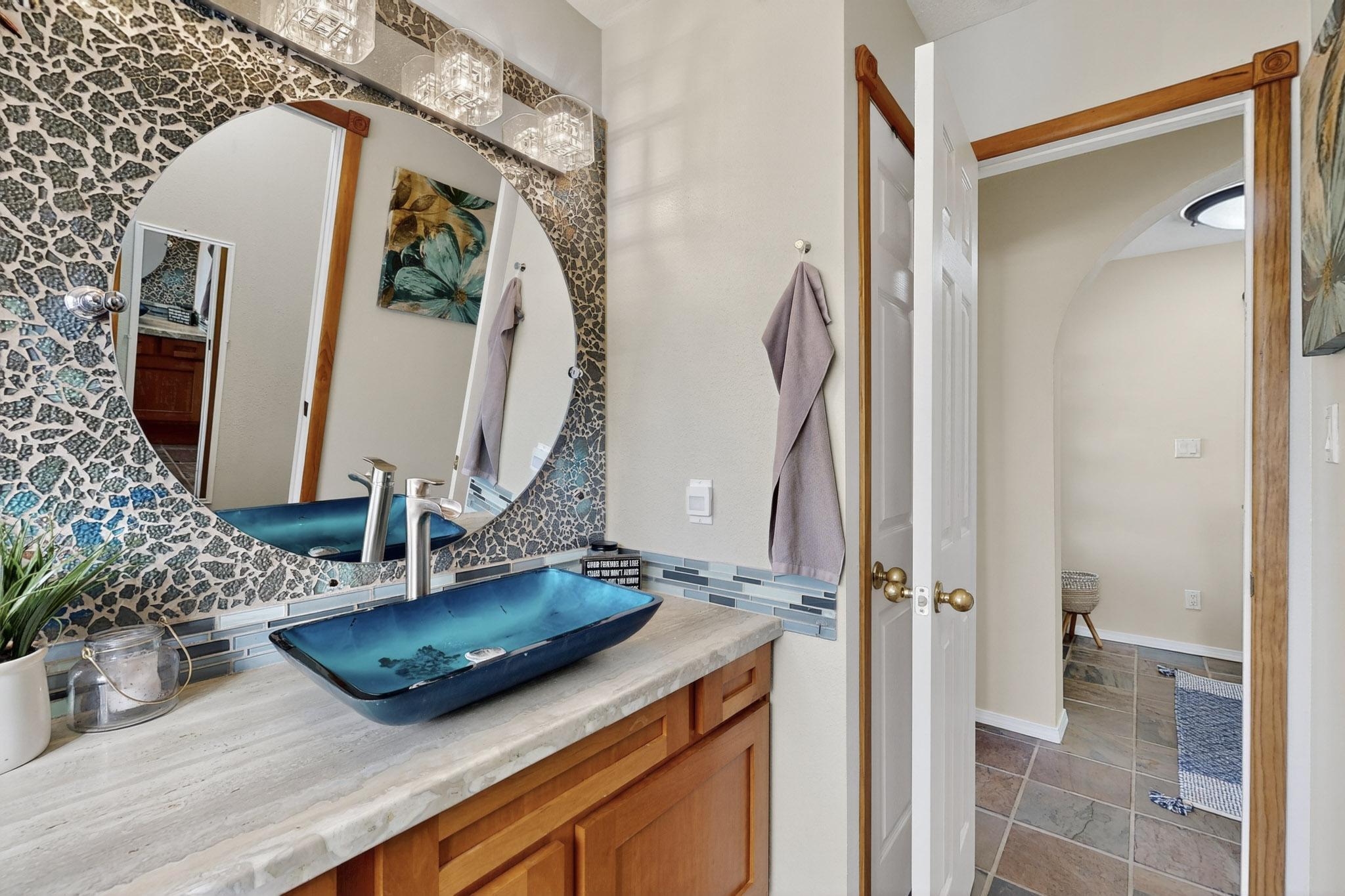 6604 Tierra Vista Avenue NW