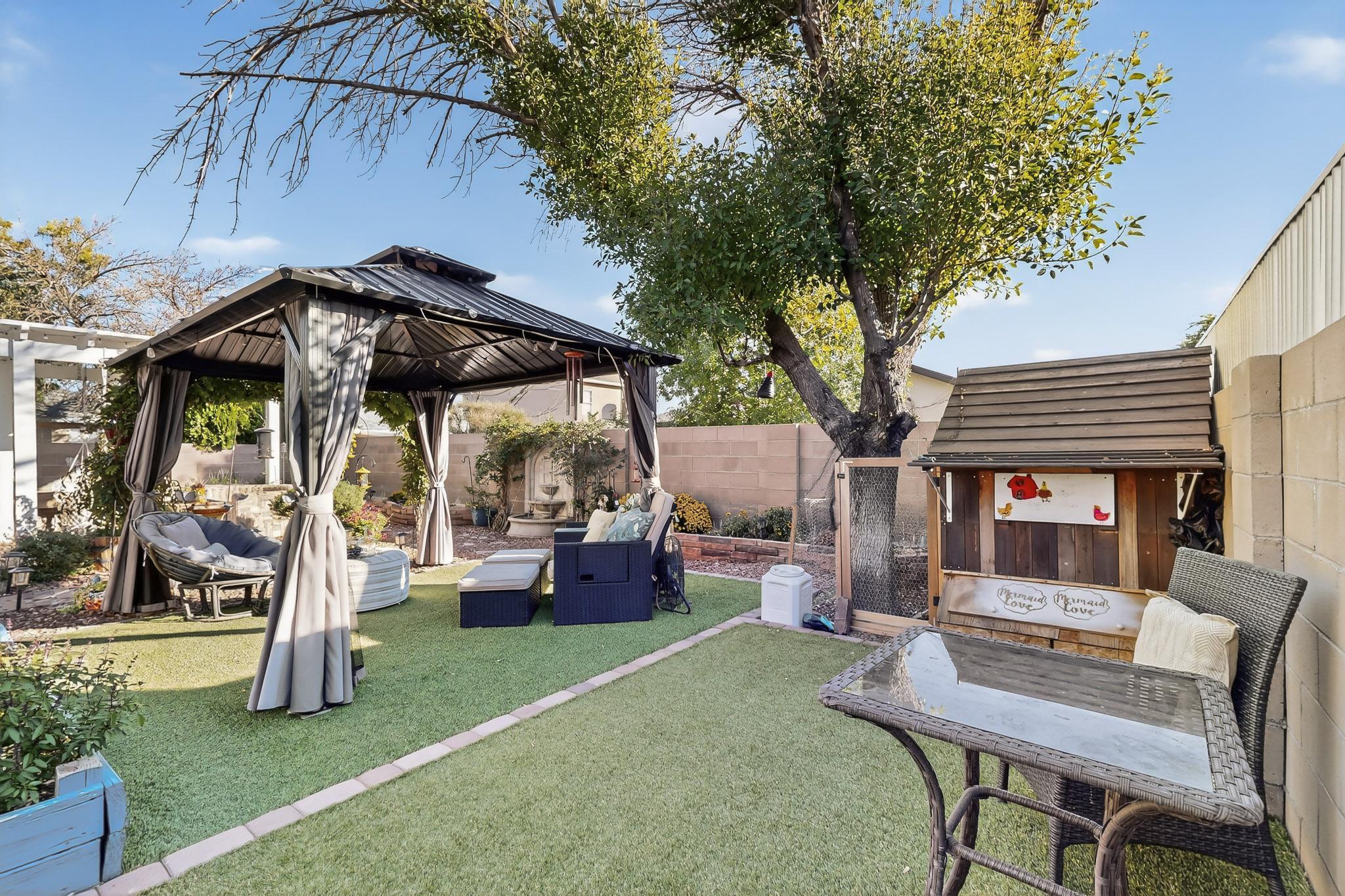 6604 Tierra Vista Avenue NW