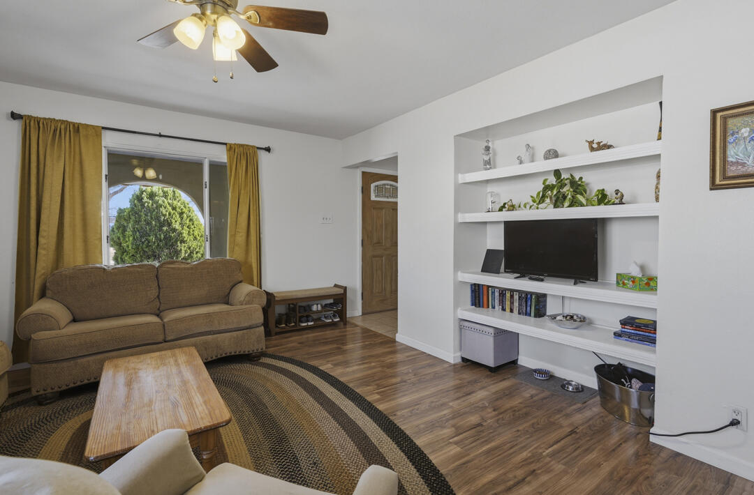 11017 Phoenix Avenue NE