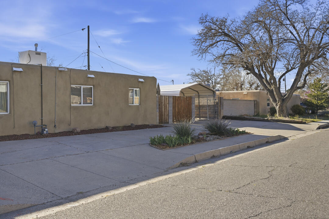 11017 Phoenix Avenue NE