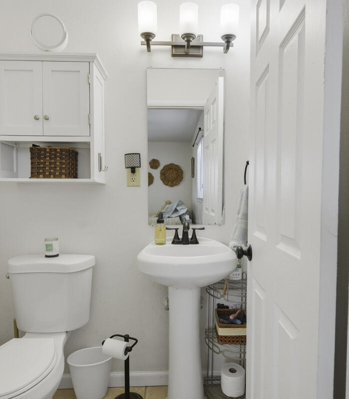 11017 Phoenix Avenue NE