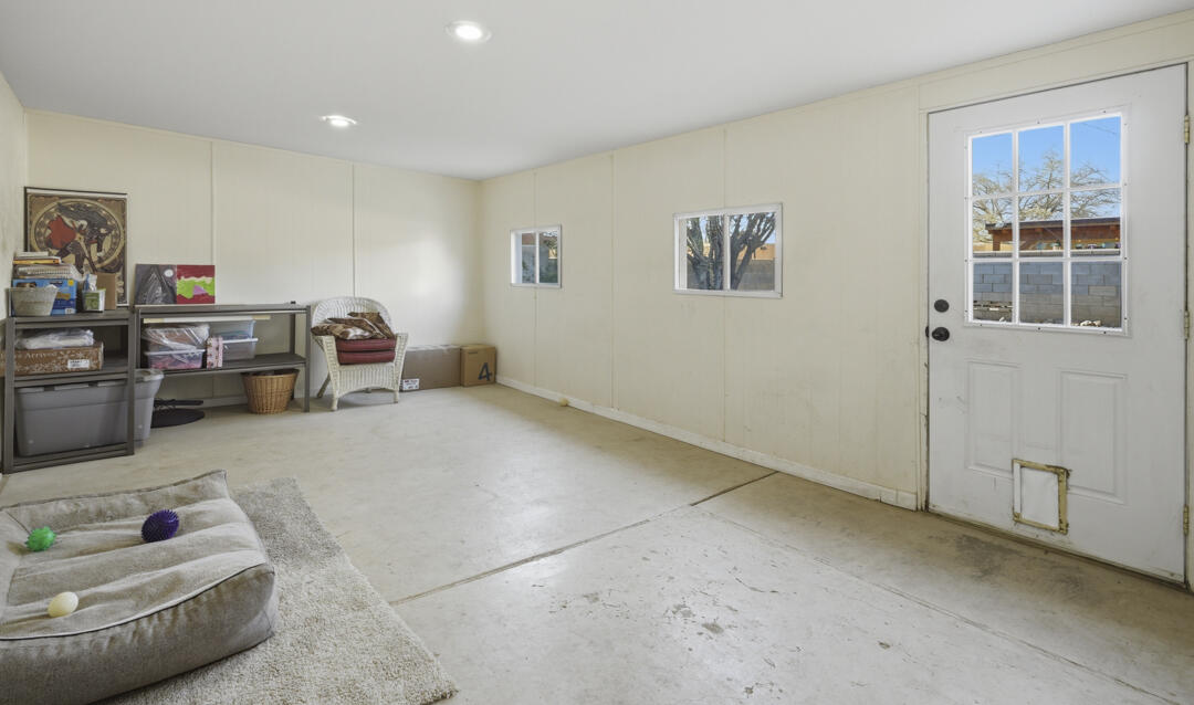 11017 Phoenix Avenue NE