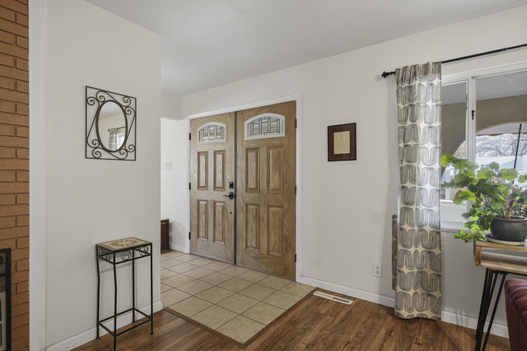 11017 Phoenix Avenue NE