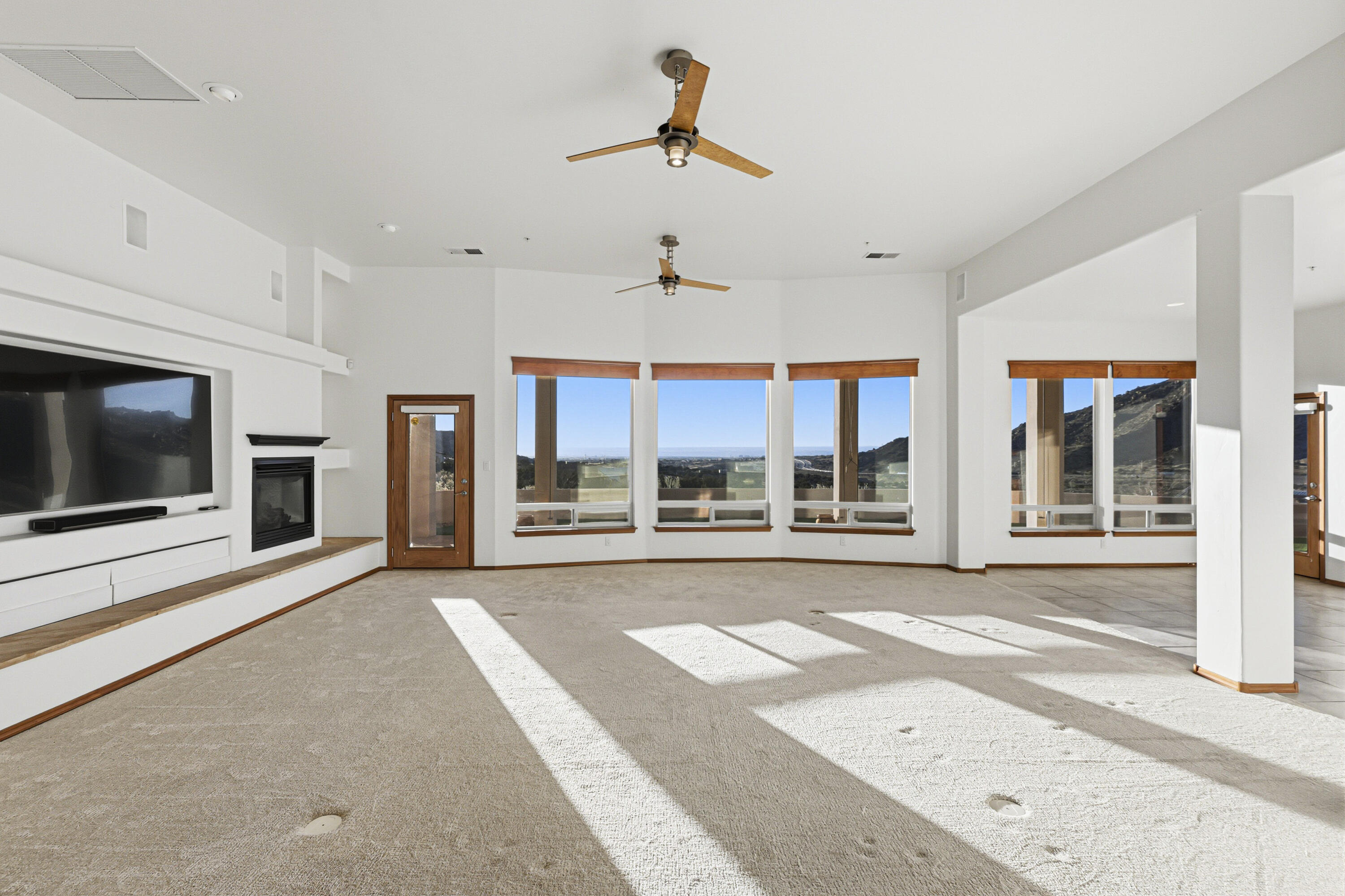 31 Desert Sky Road SE