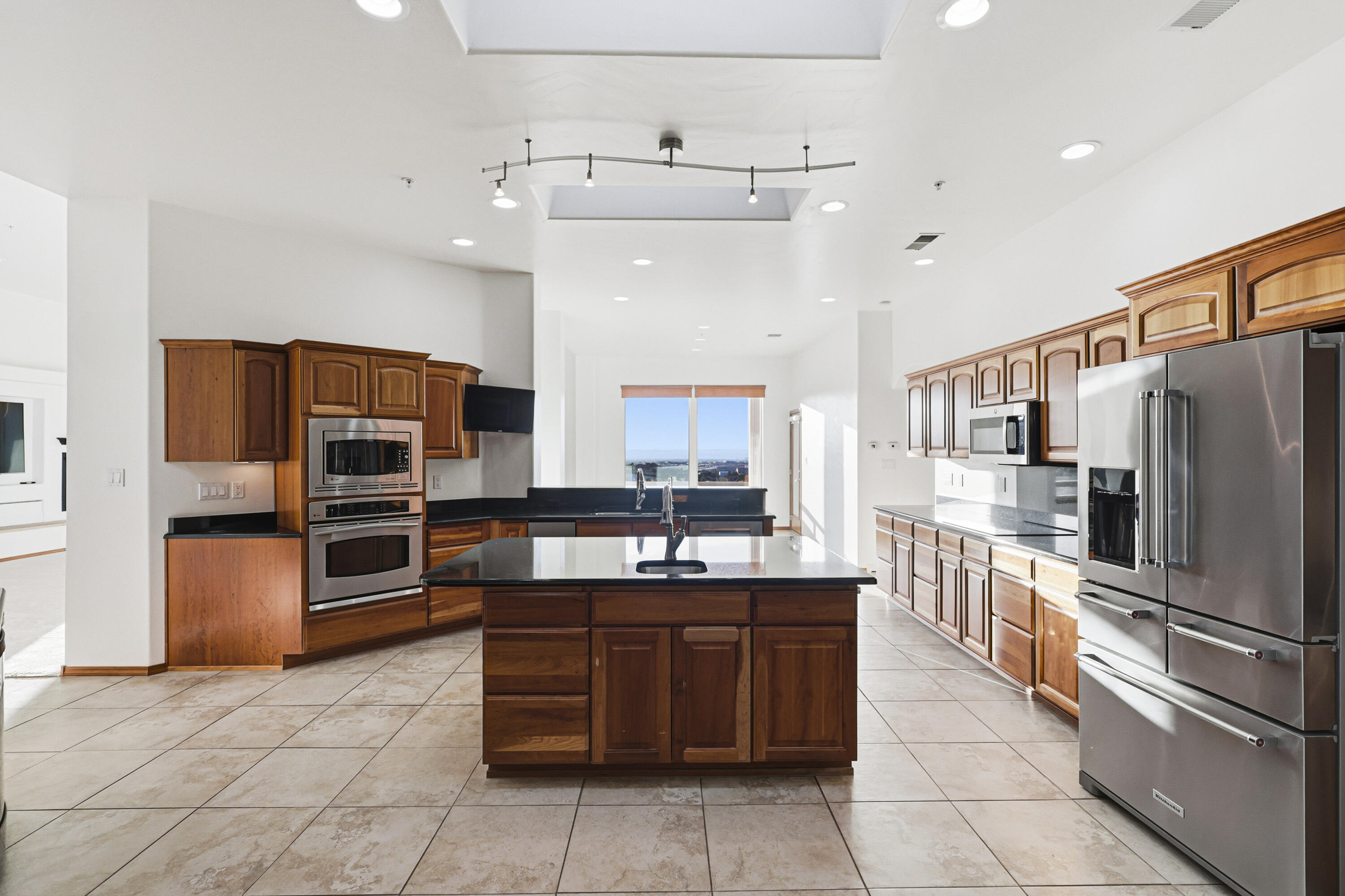 31 Desert Sky Road SE