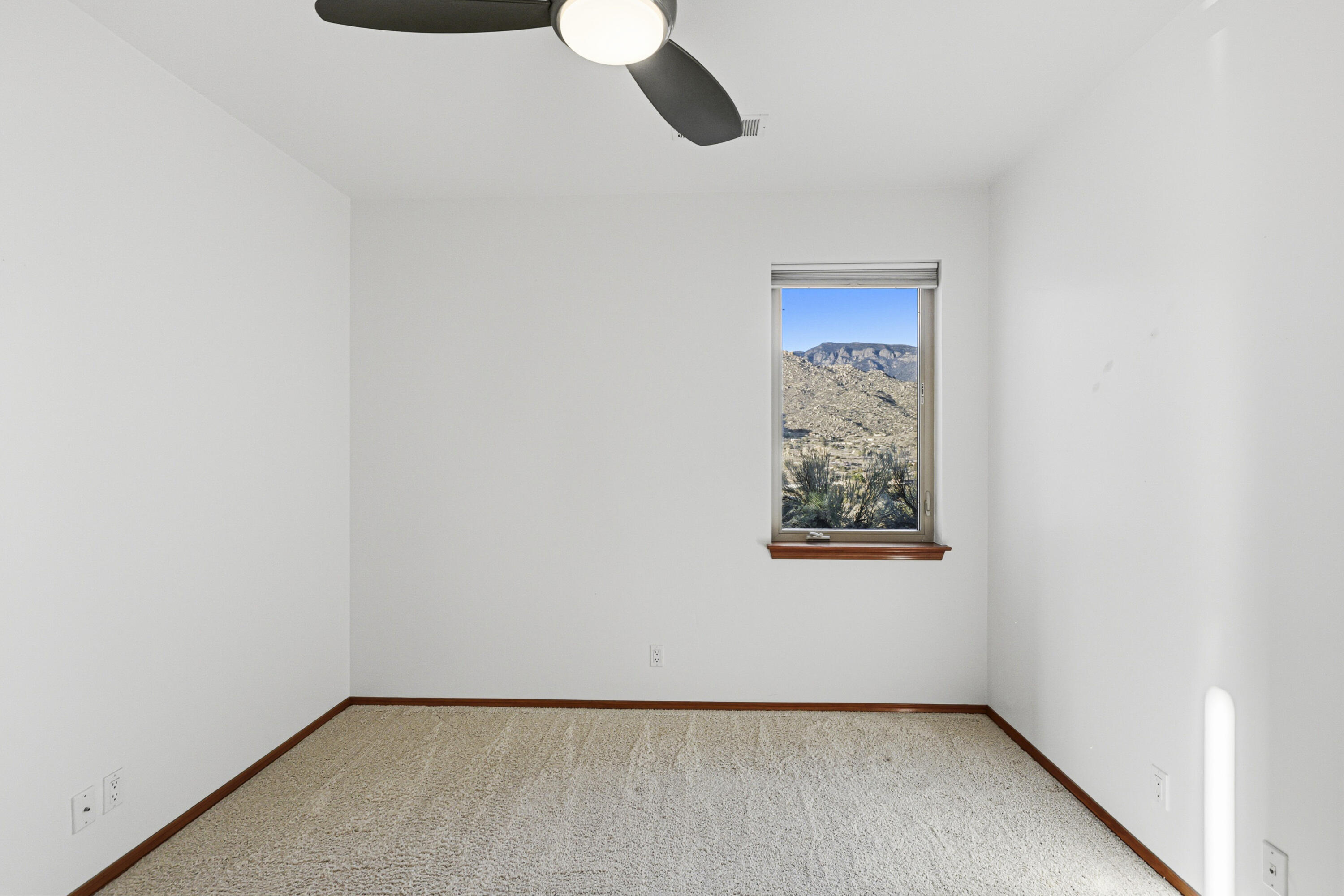 31 Desert Sky Road SE