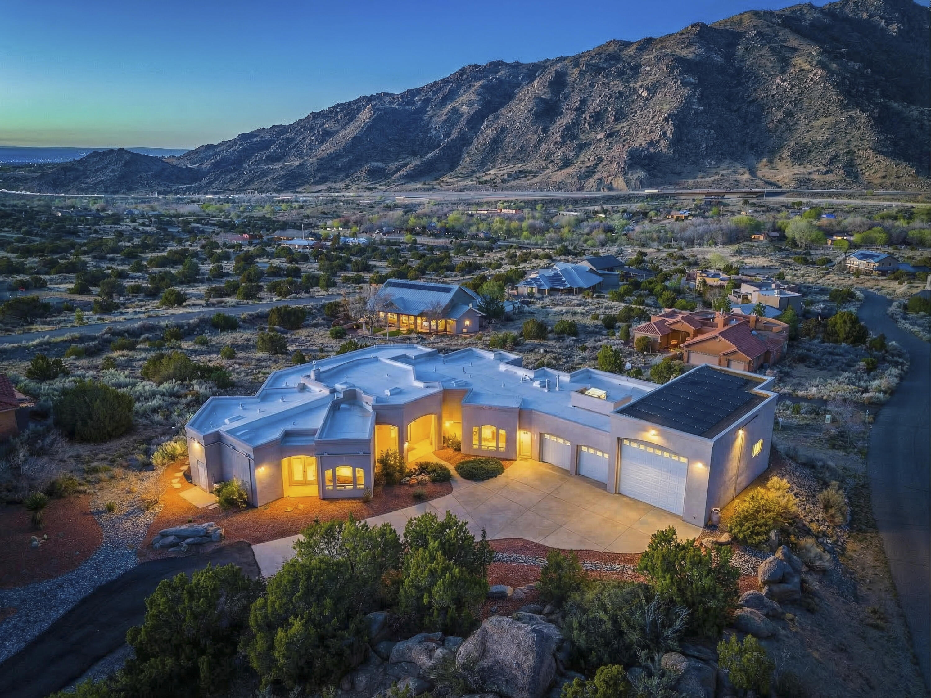 31 Desert Sky Road SE
